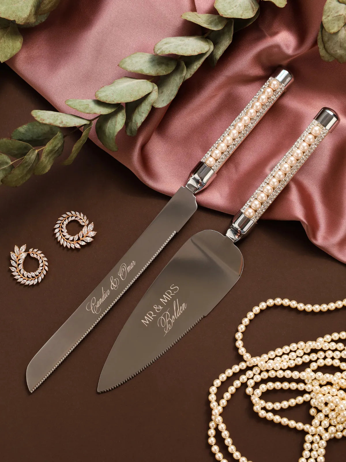 Ivory Margaret Flutes & Cake set