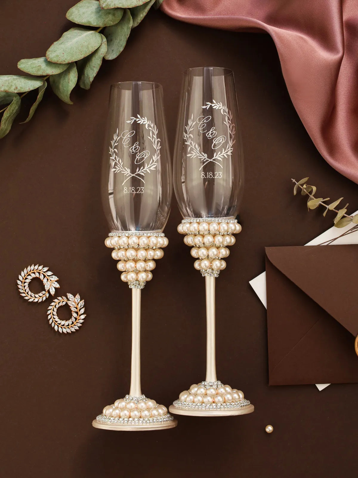 Ivory Margaret Flutes & Cake set