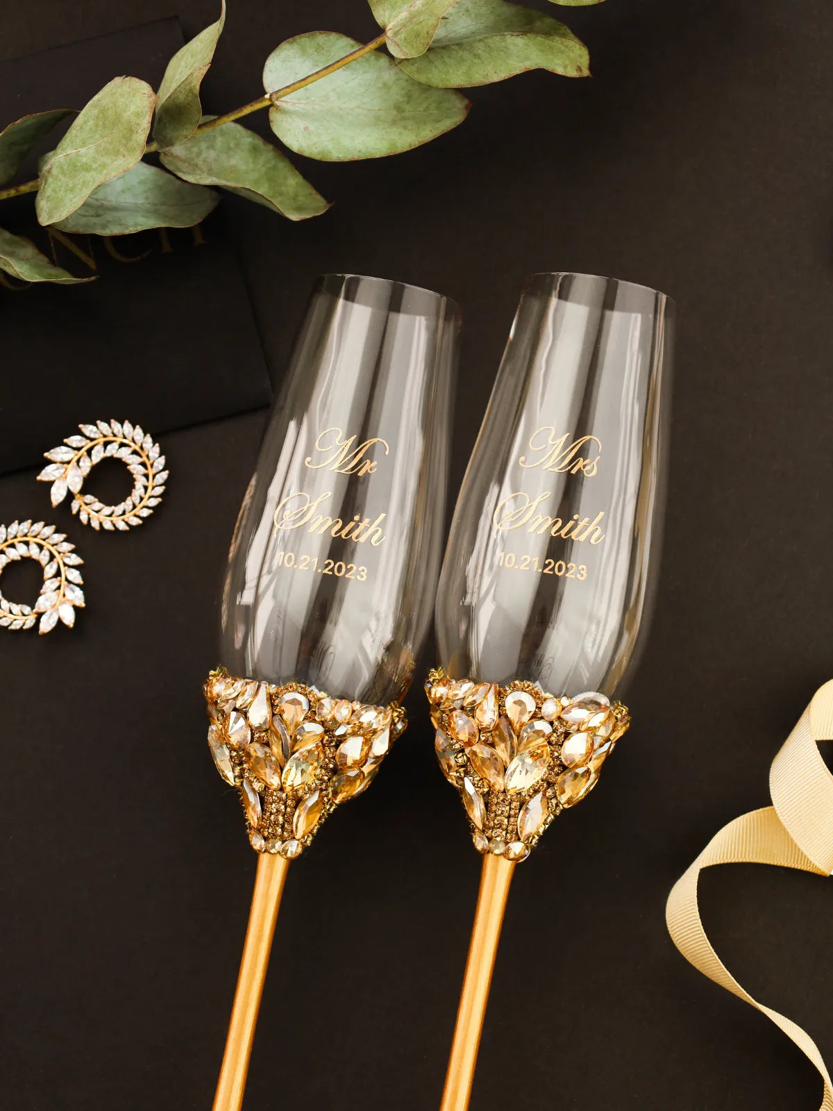 Gold Glasses Ruta