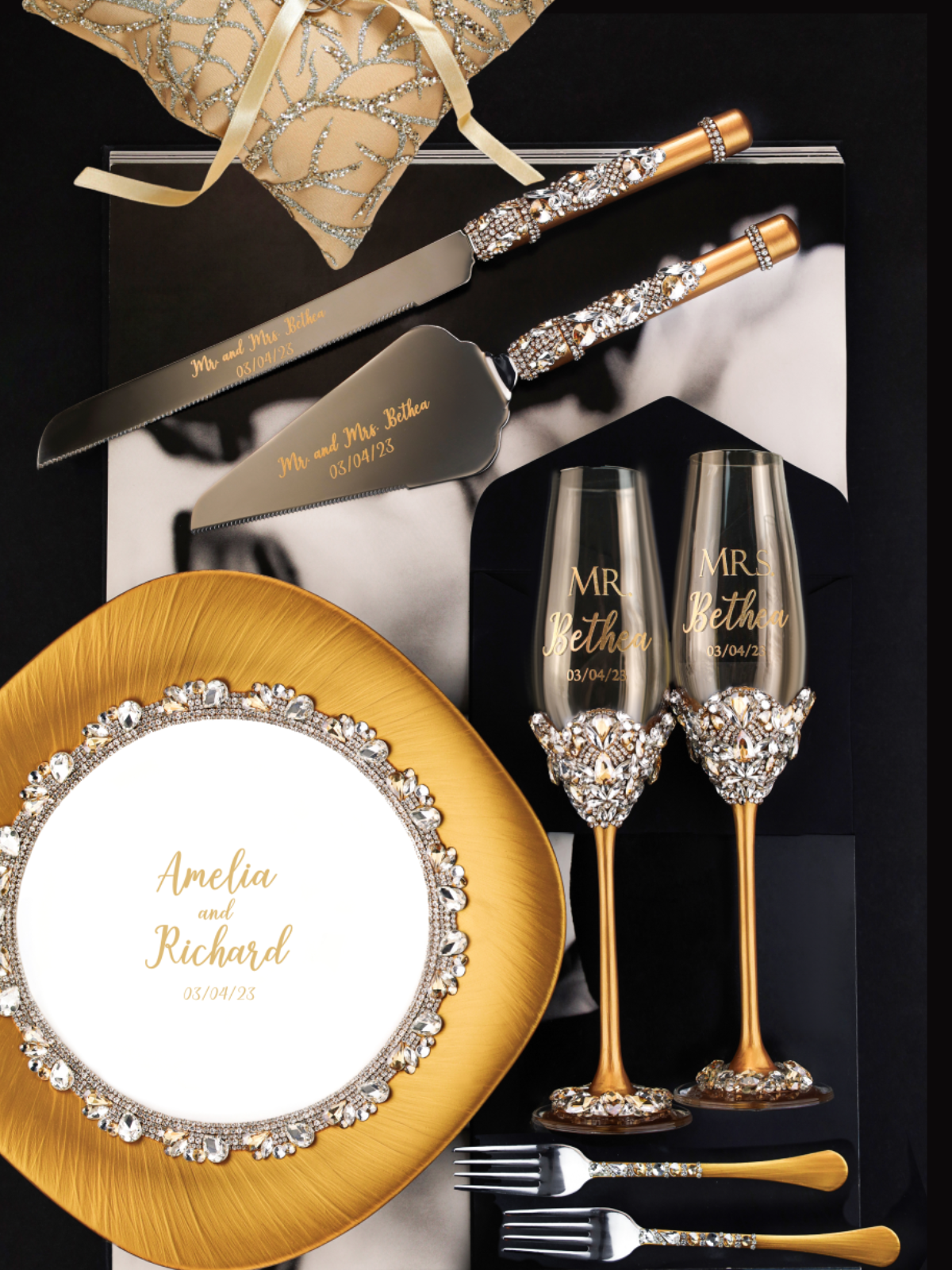 Blossom Gold Set With Pillow