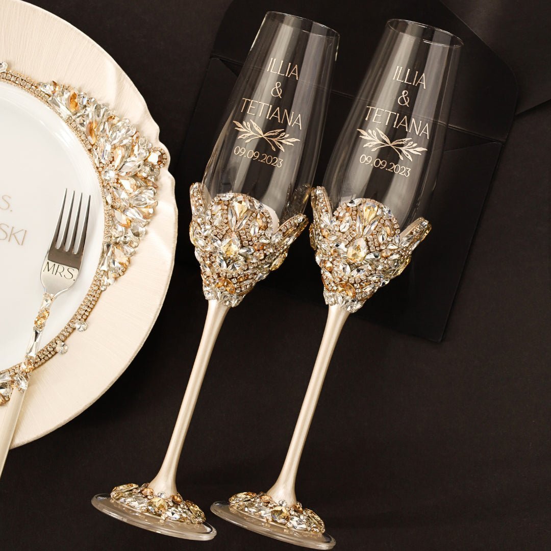 Blossom Ivory & Gold Set With Pillow - ELENA HONCH