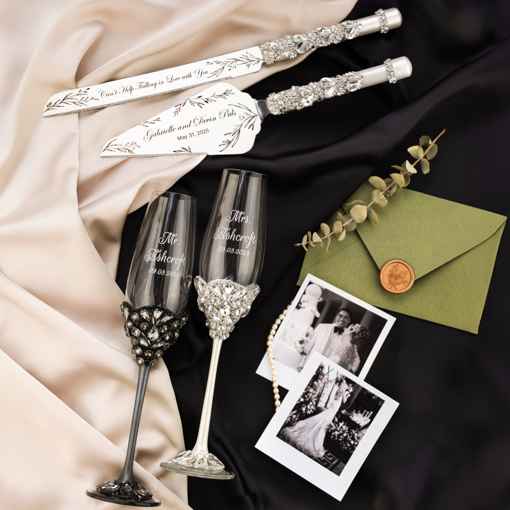 Blossom Personalized Glasses with Cake Set Black & White - ELENA HONCH