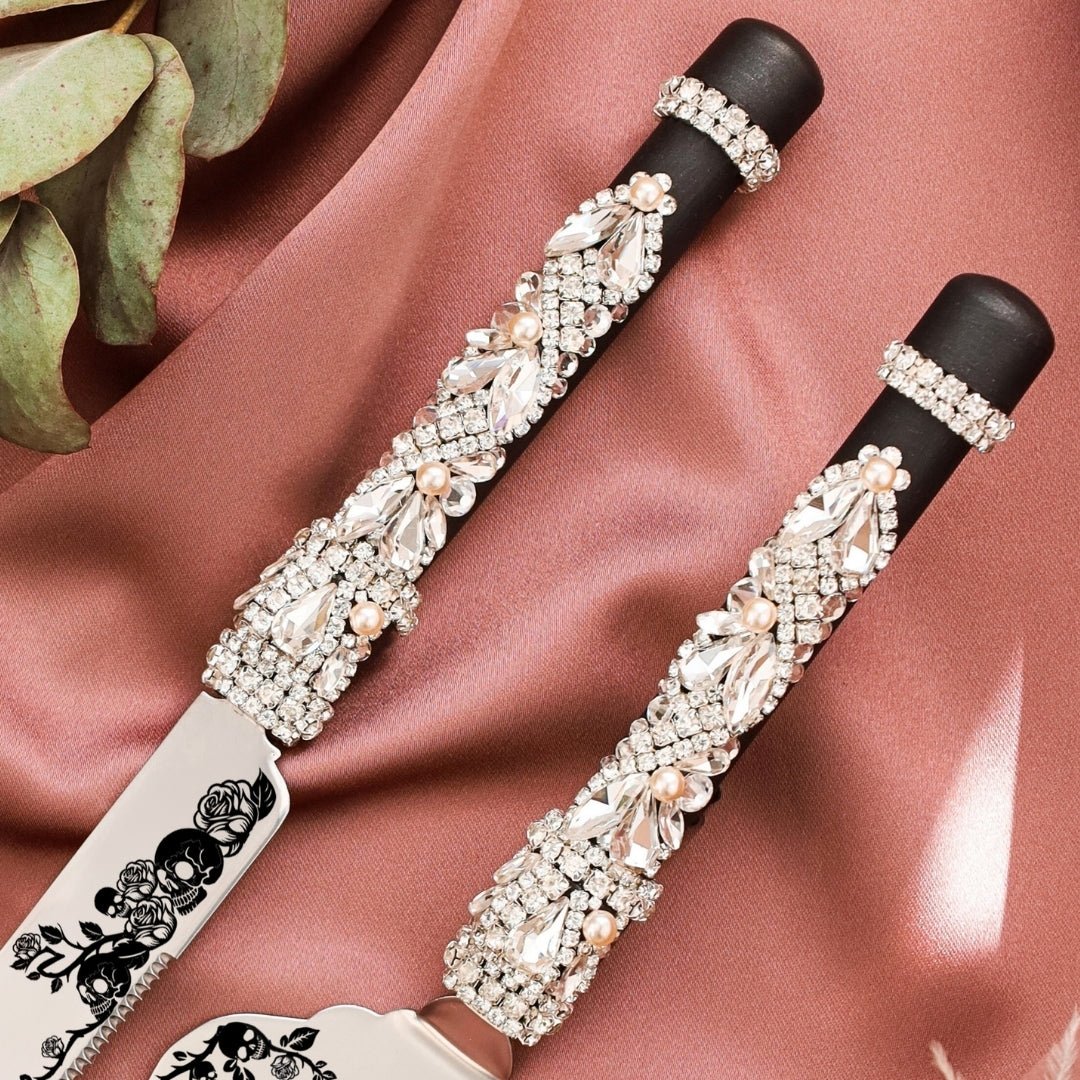 Gothic Black Cake Set With Pearls - ELENA HONCH