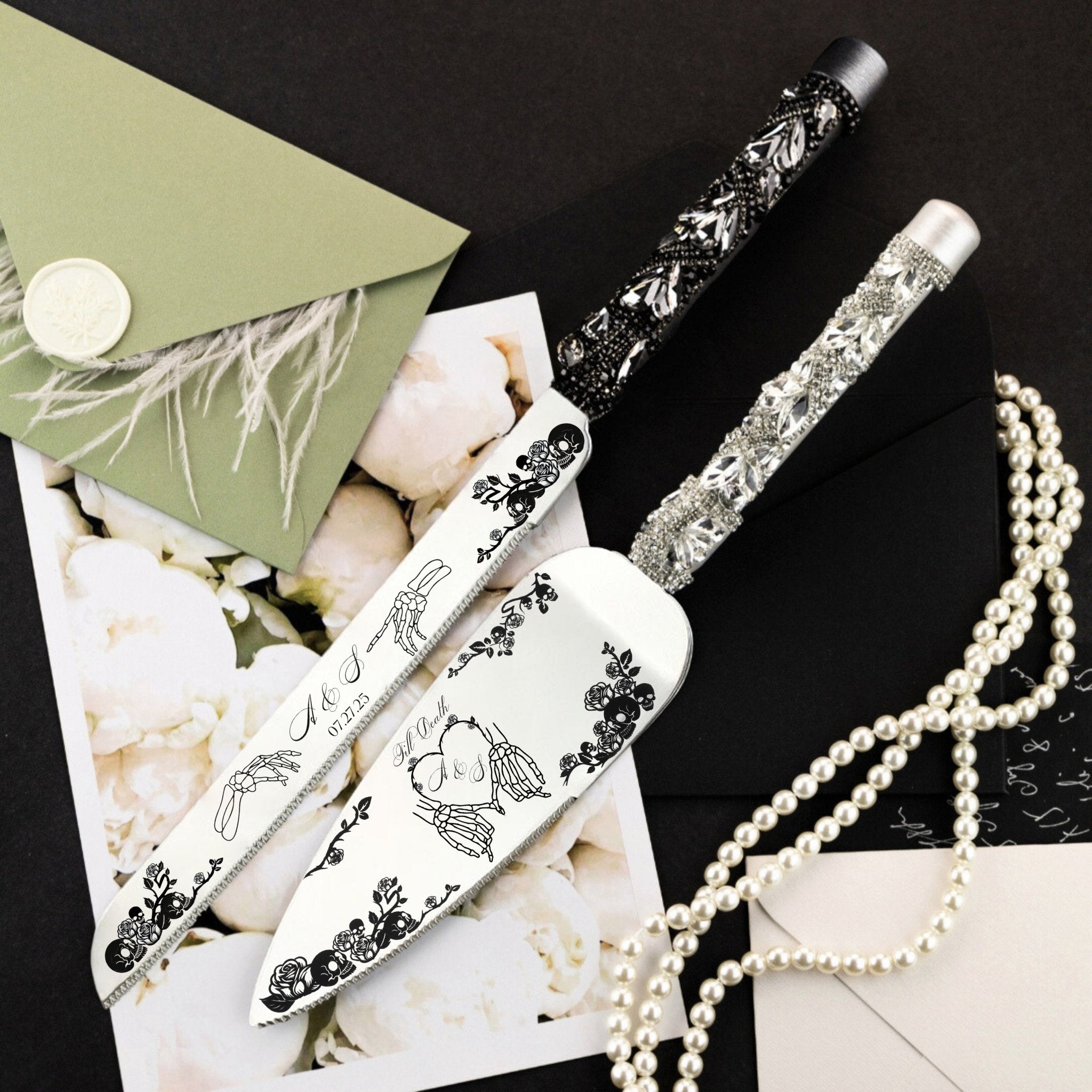 Gothic Cake Server Set in Black & White - ELENA HONCH