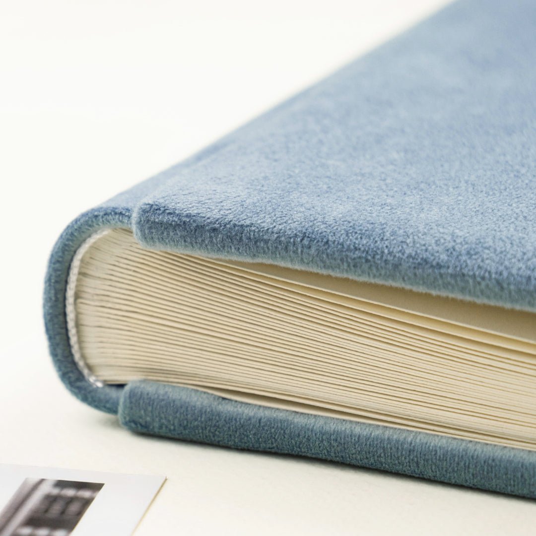 Guestbook in Dusty Blue - ELENA HONCH