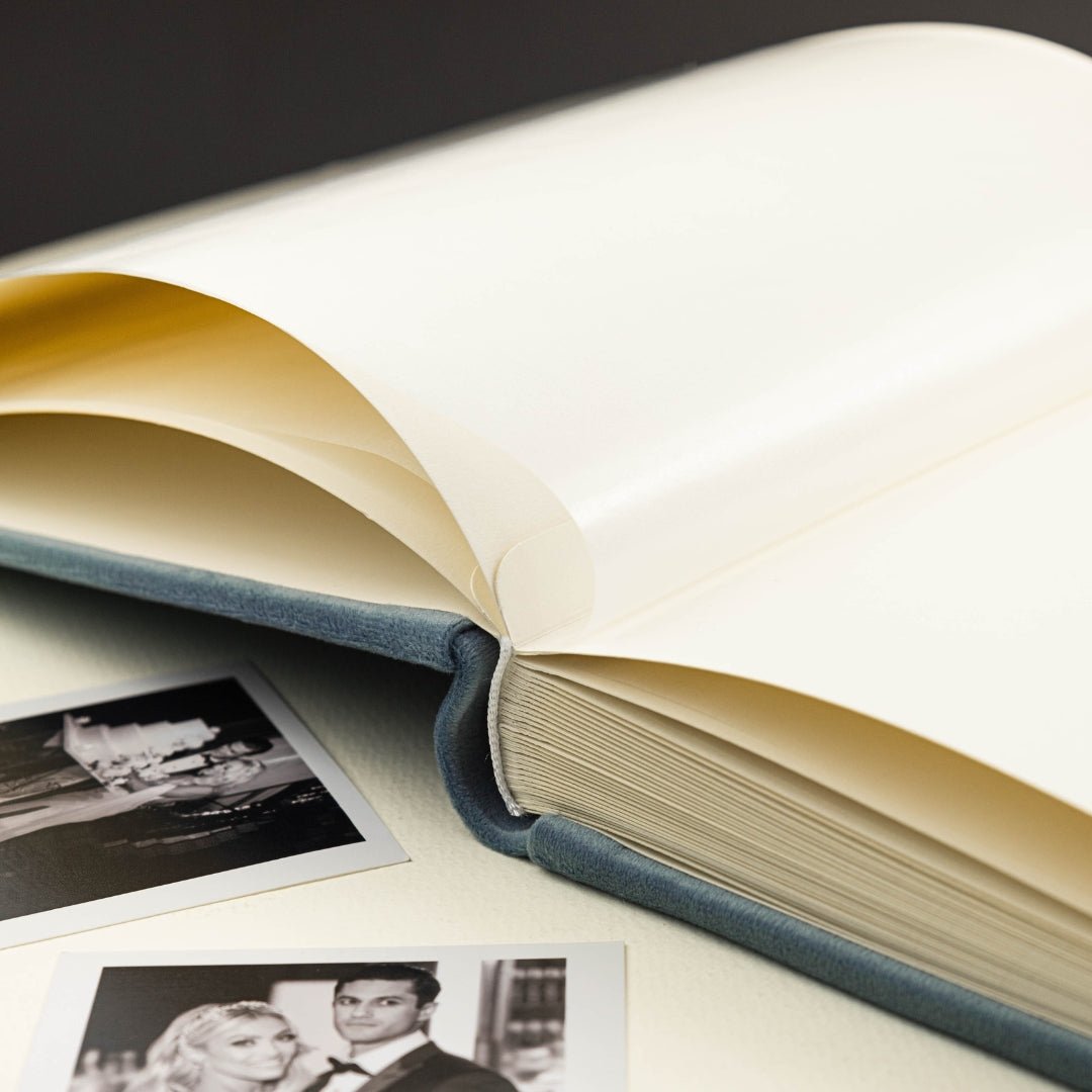 Guestbook in Dusty Blue - ELENA HONCH