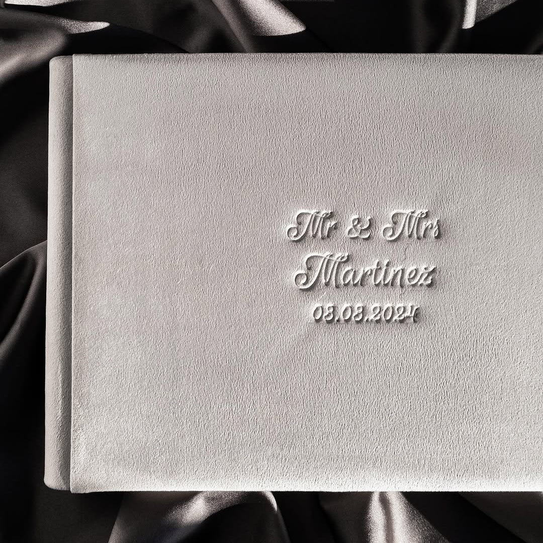 Guestbook in Grey - ELENA HONCH