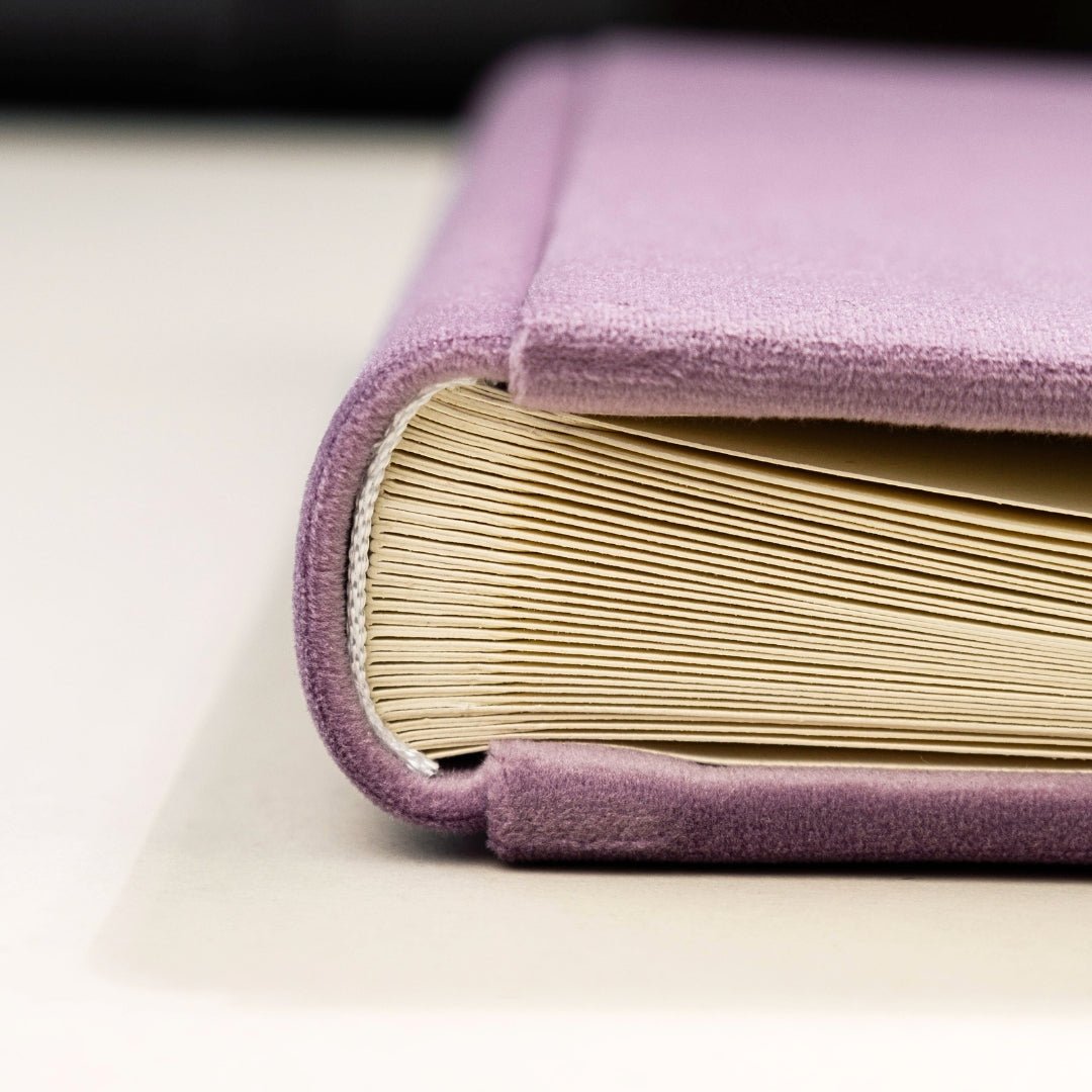 Guestbook in Lavender - ELENA HONCH