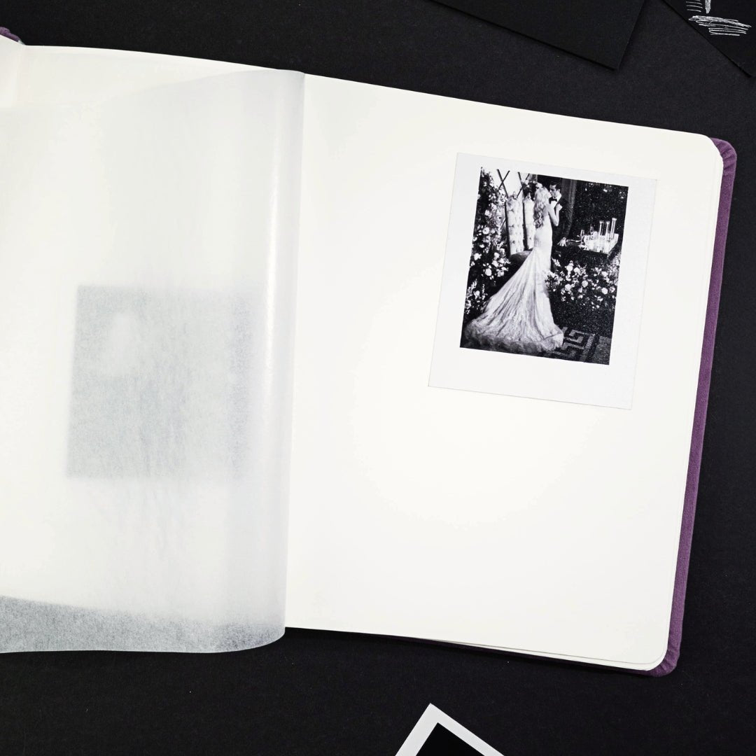 Guestbook in plum - ELENA HONCH
