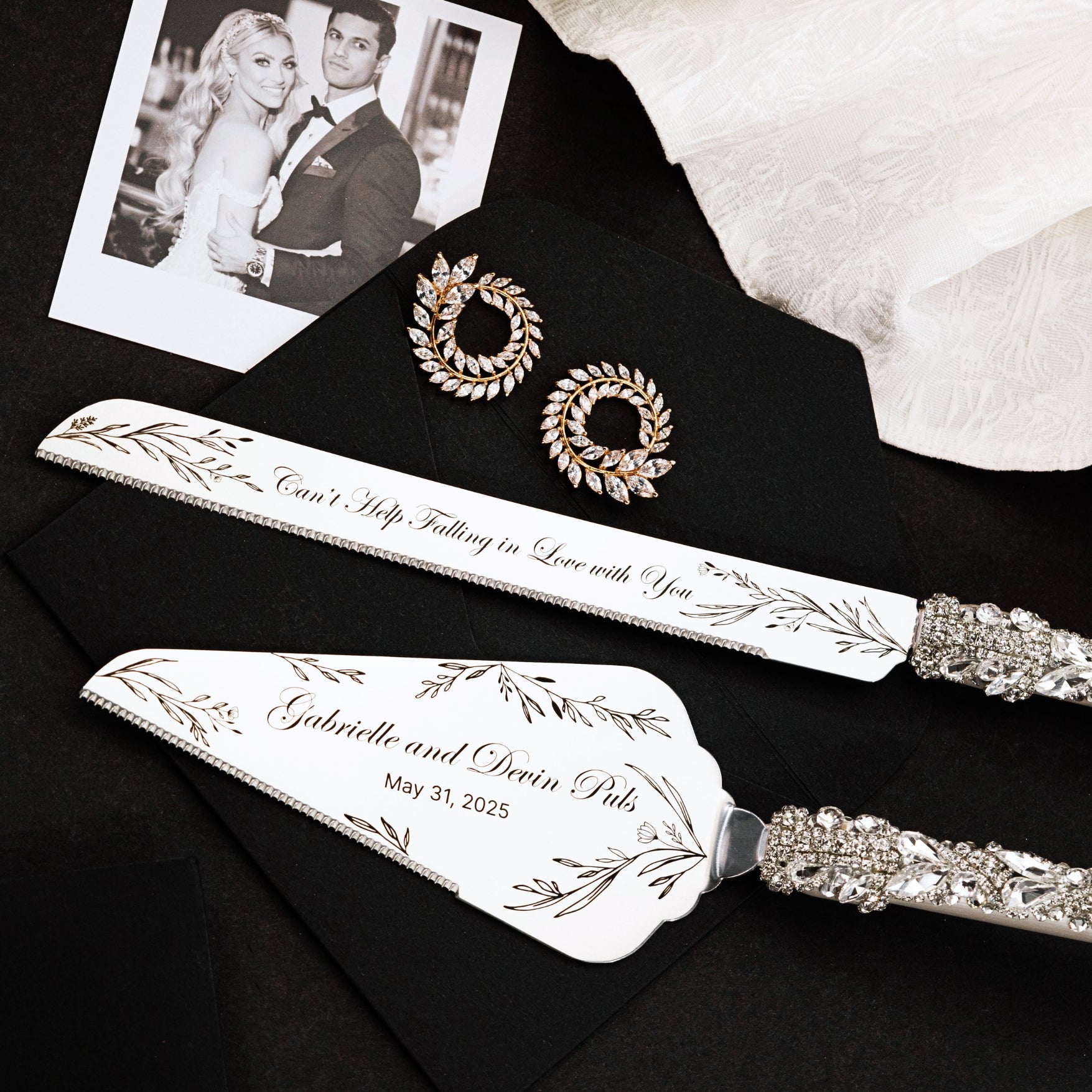 Ivy White Flutes & Set for Cake - ELENA HONCH