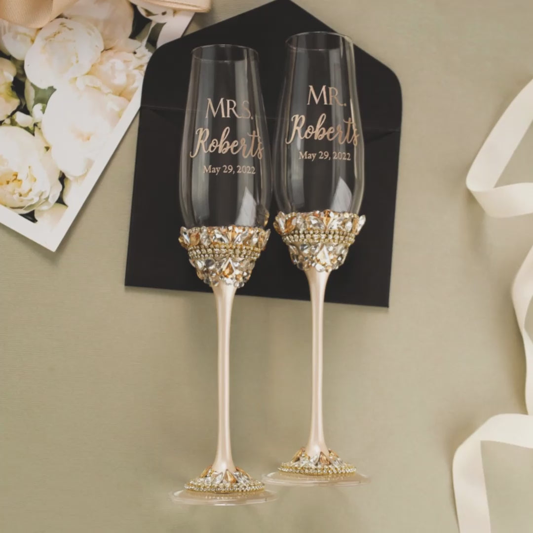 Ivy Flutes Ivory & Gold