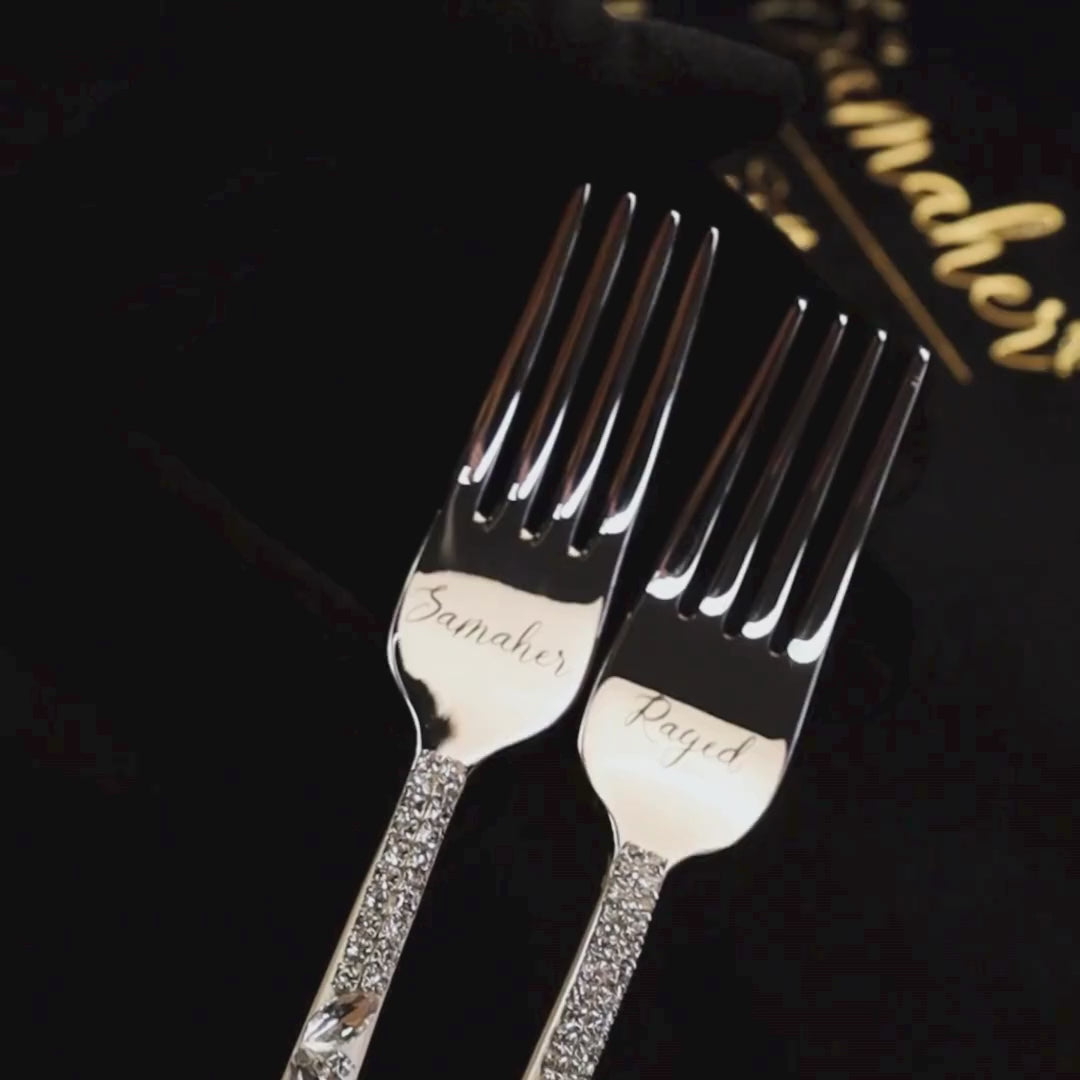 Plate And Forks Ivory with Pearls