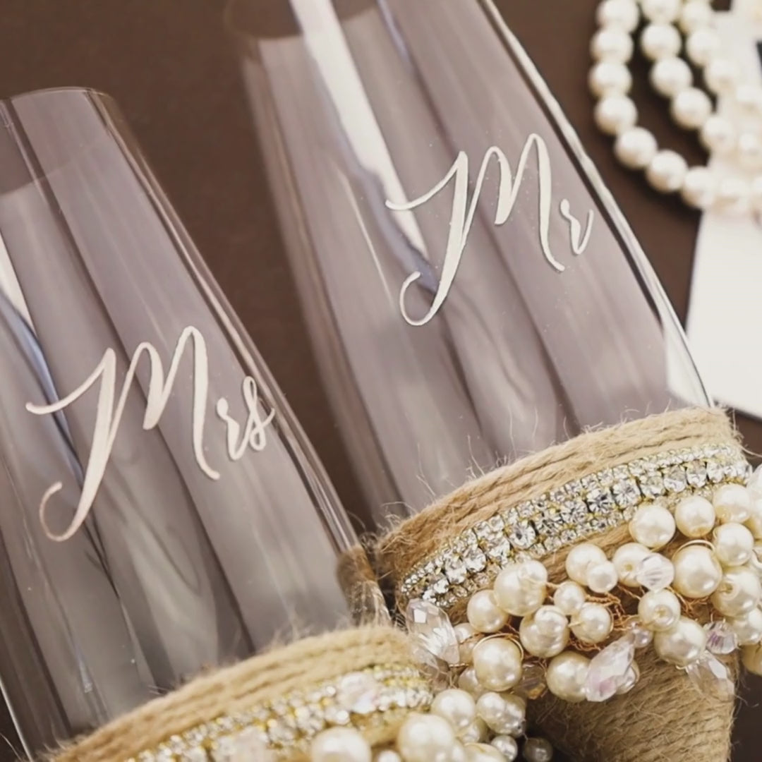 Rustic Flutes & Cake Set Ivory with Pearls