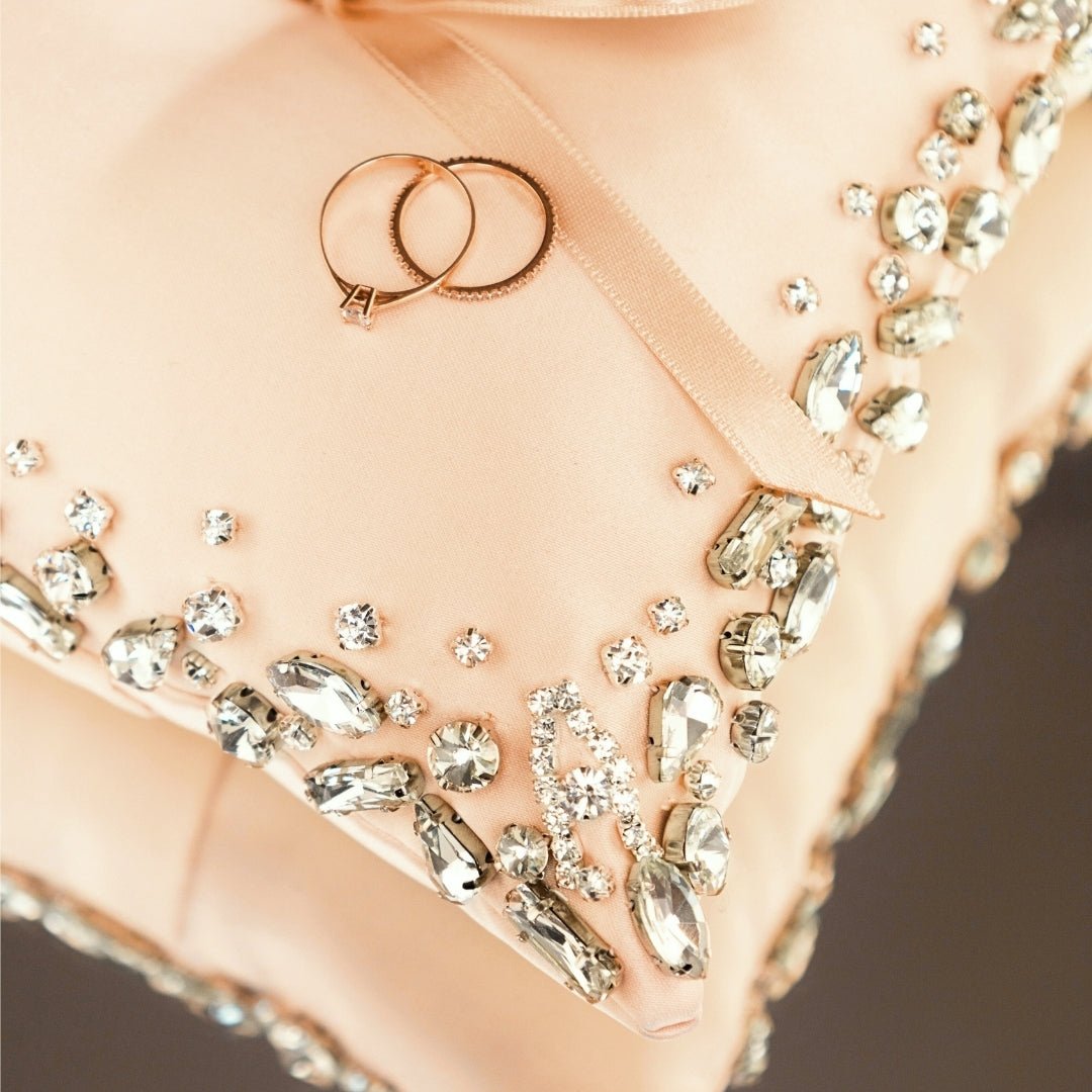 Ruta Set in Champagne with Pillow and Brown Guest Book - ELENA HONCH