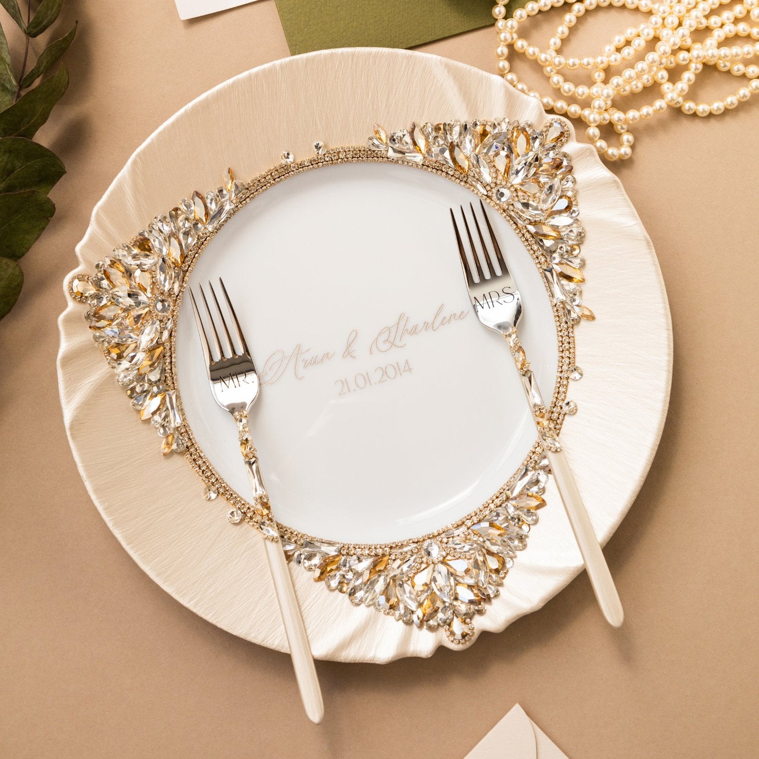 Ruta Set Ivory & Gold With Pillow - ELENA HONCH