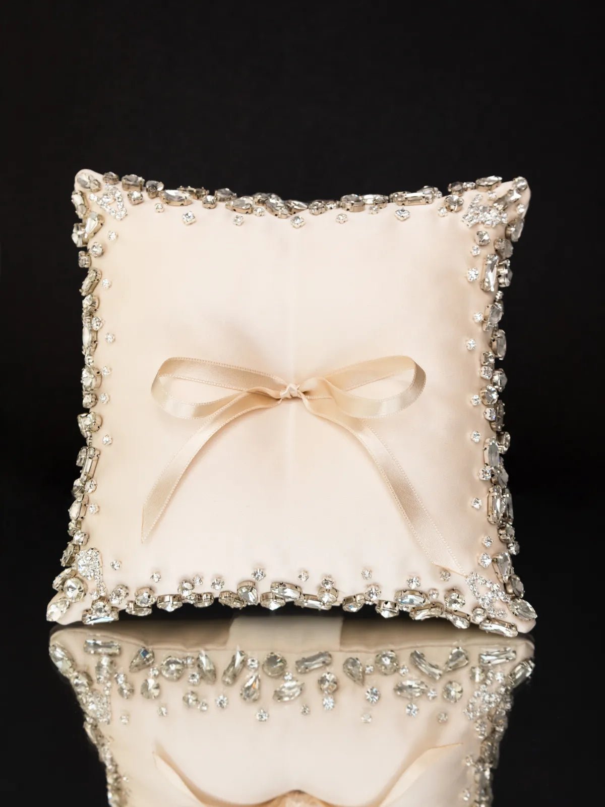 Wedding Pillow For Rings - ELENA HONCH