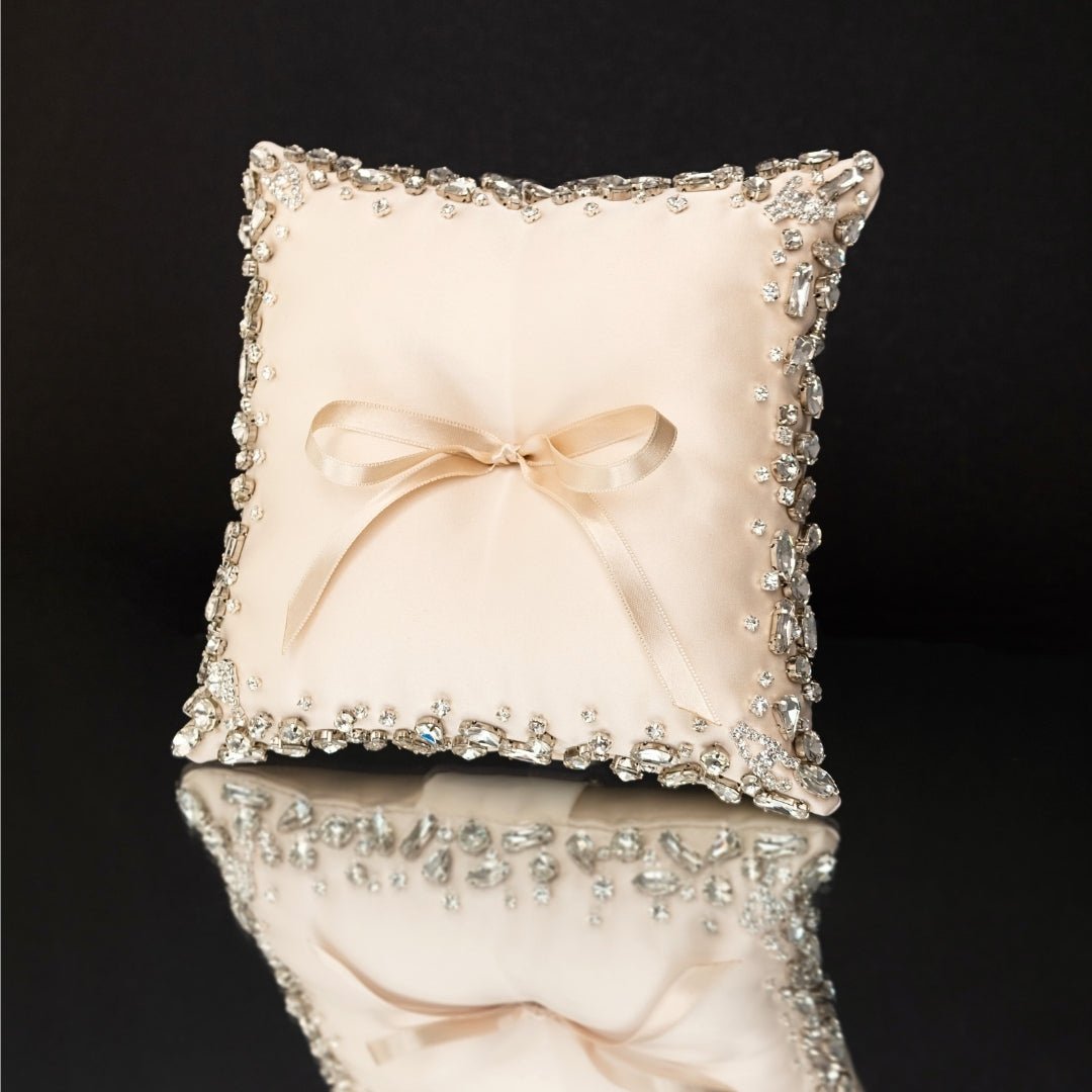 Wedding Pillow For Rings In Ivory – ELENA HONCH - Main Image