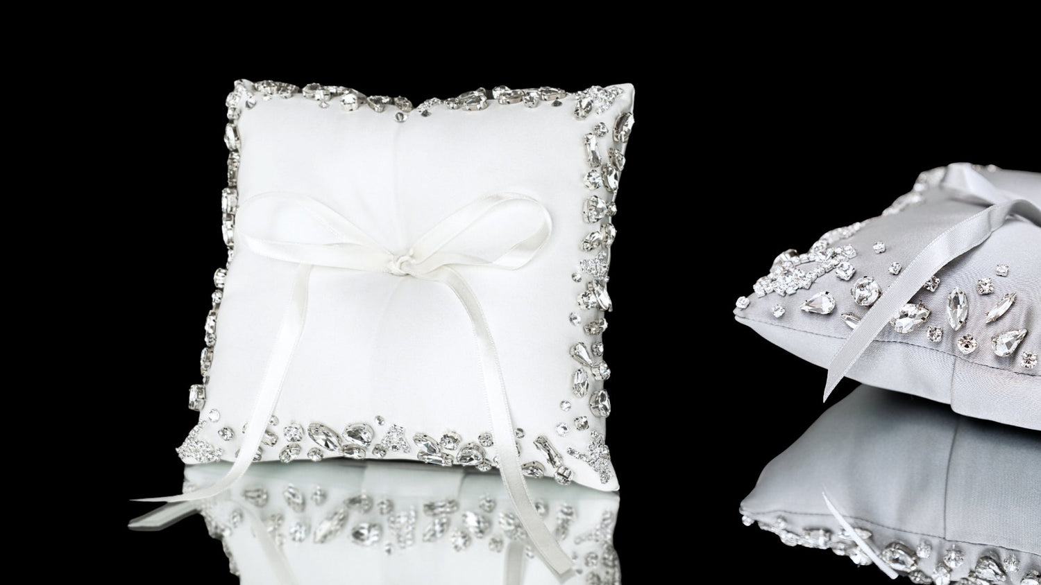 Top 3 Wedding Ring Pillow Colors for a Touching Wedding Ceremony - ELENA HONCH