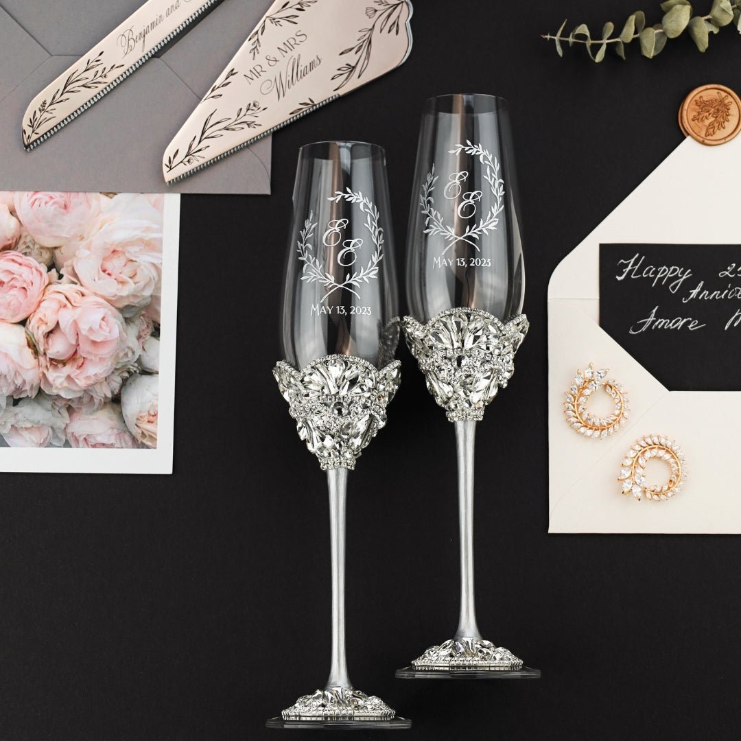 25 Anniversary Flower Flutes &amp; Cake Set Silver - ELENA HONCH