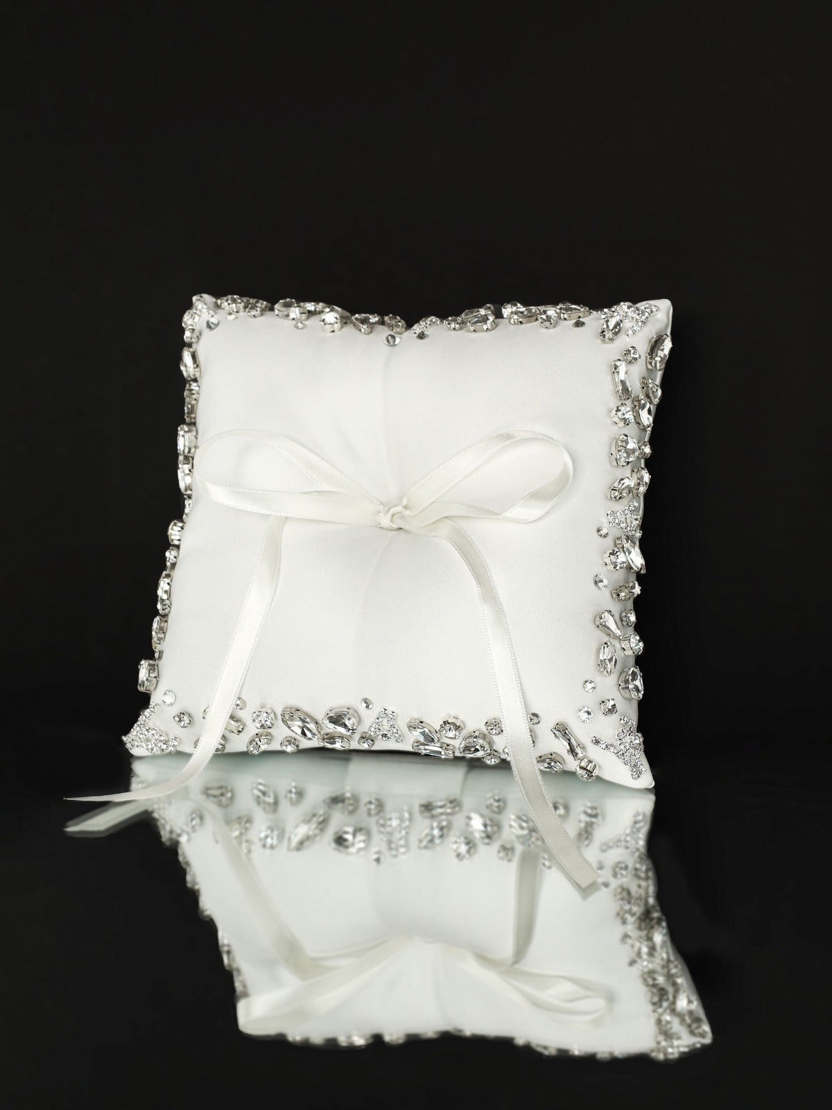 Ruta Set Ivory With Pillow And Guestbook