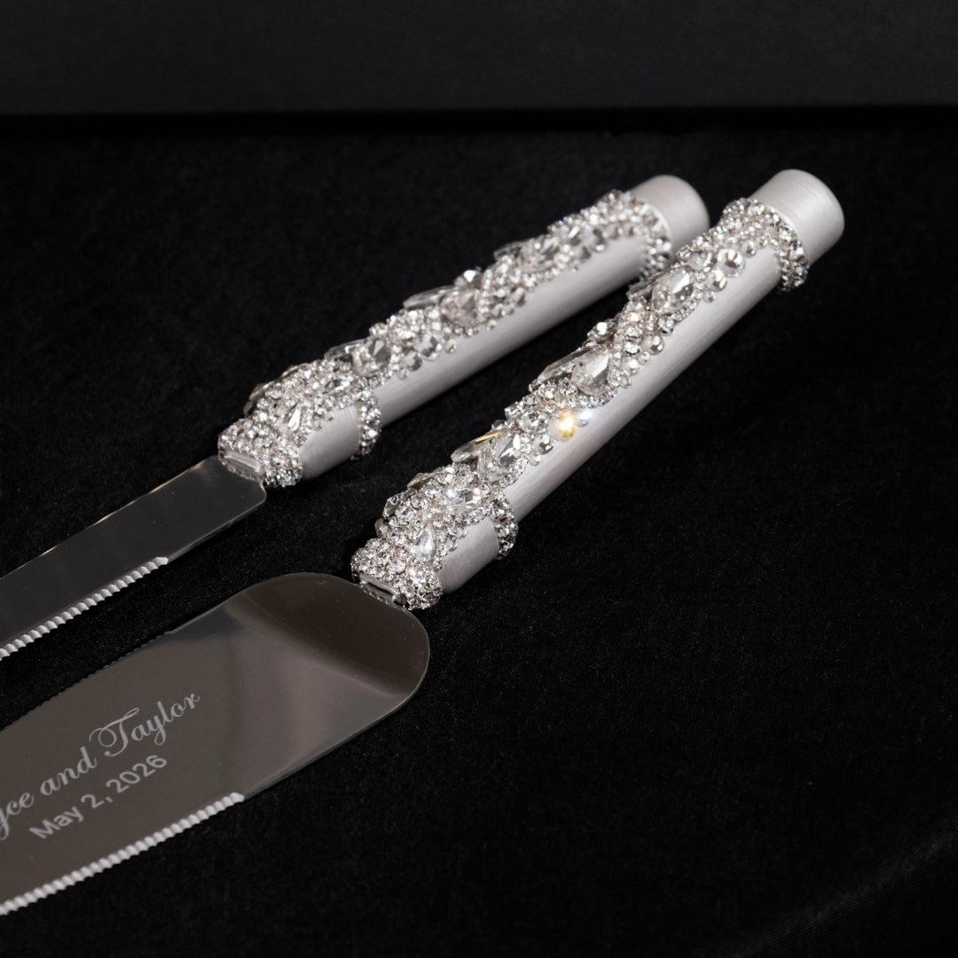 Wedding Flutes Avrora &amp; Cake Cutting Set in White