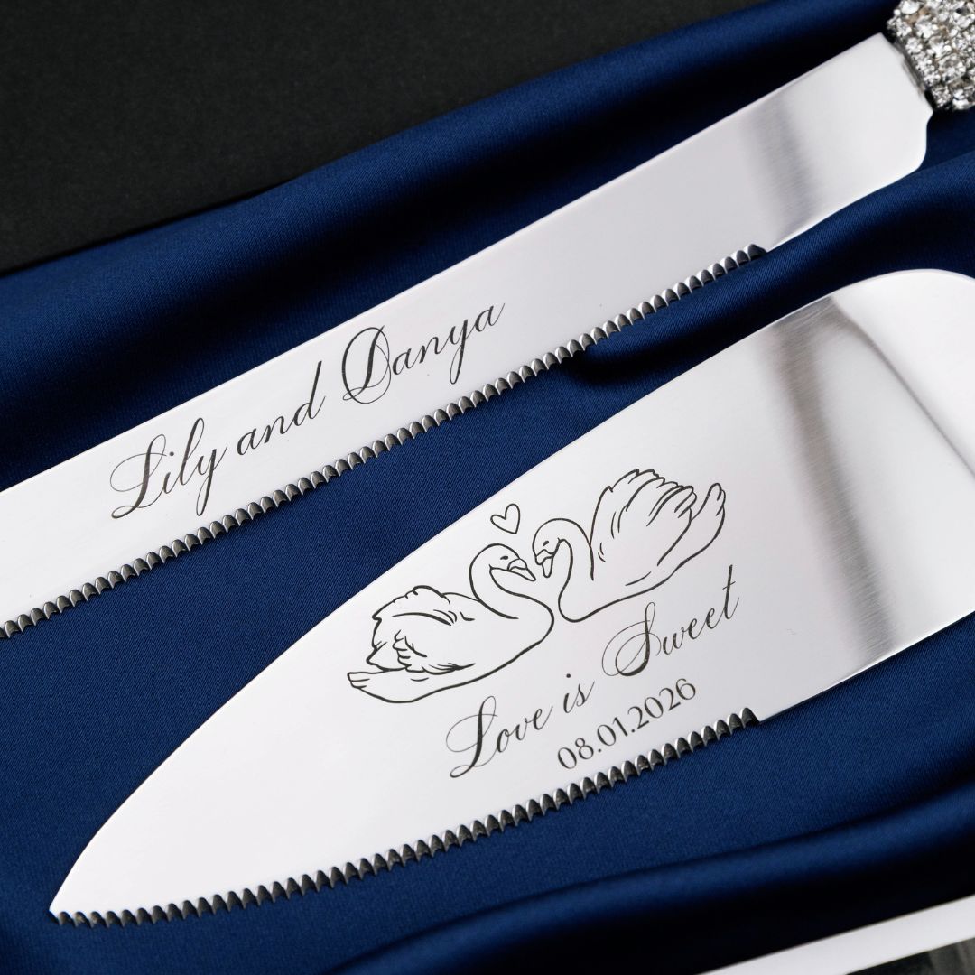 Ruta Flutes with Cake Set in Black &amp; Silver