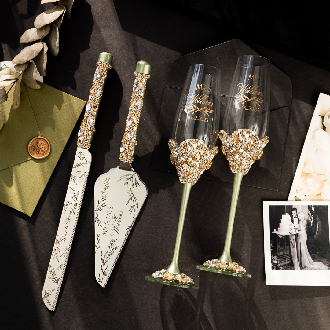 Blossom flutes &amp; set for cake in Olive - ELENA HONCH