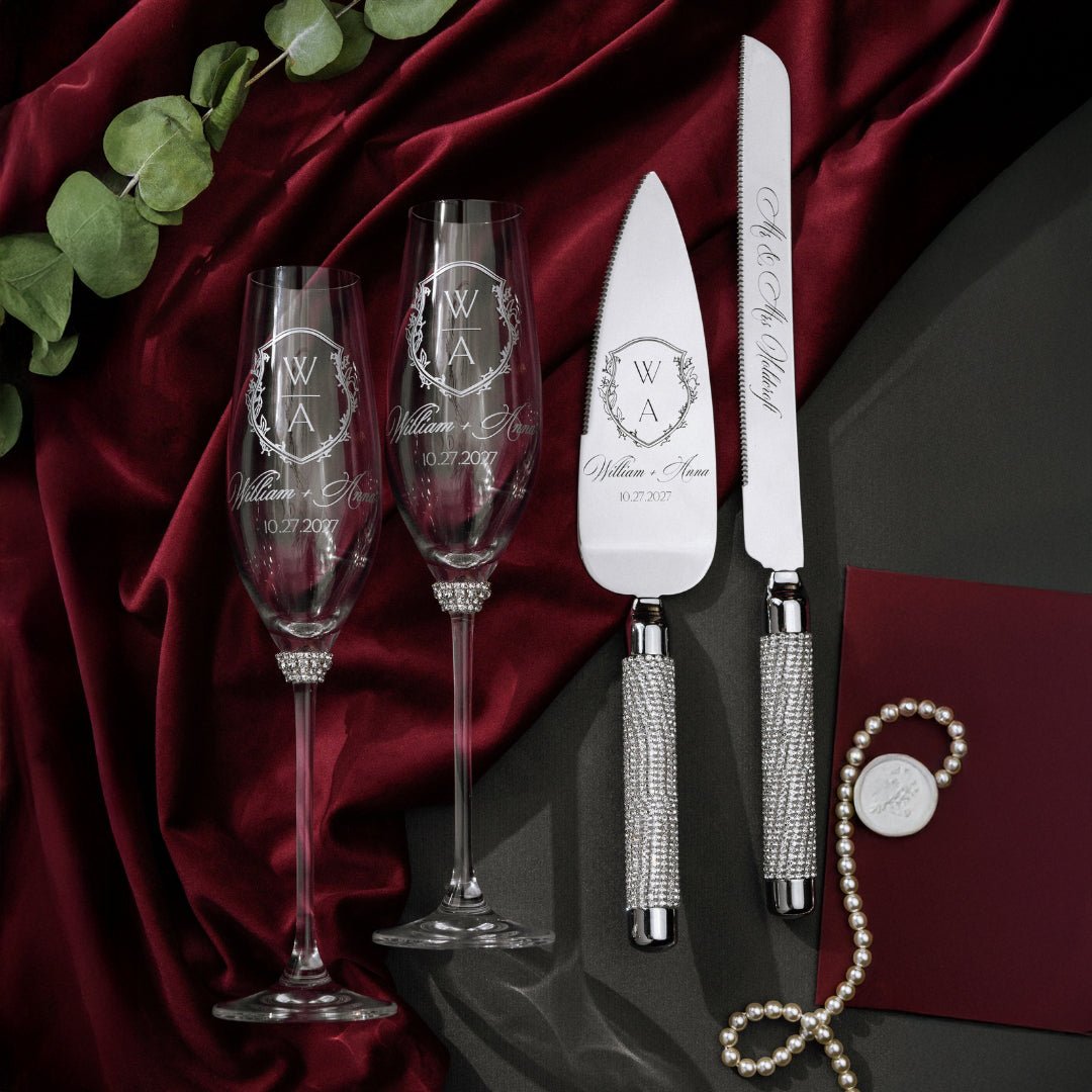 Crystal Line Champagne Flutes &amp; Cake Set in Silver - ELENA HONCH