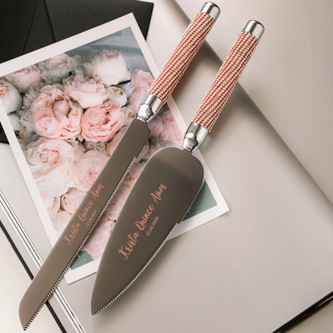 Custom Flutes &amp; Cake Set in Rose Gold for Quinceañera Celebration - ELENA HONCH