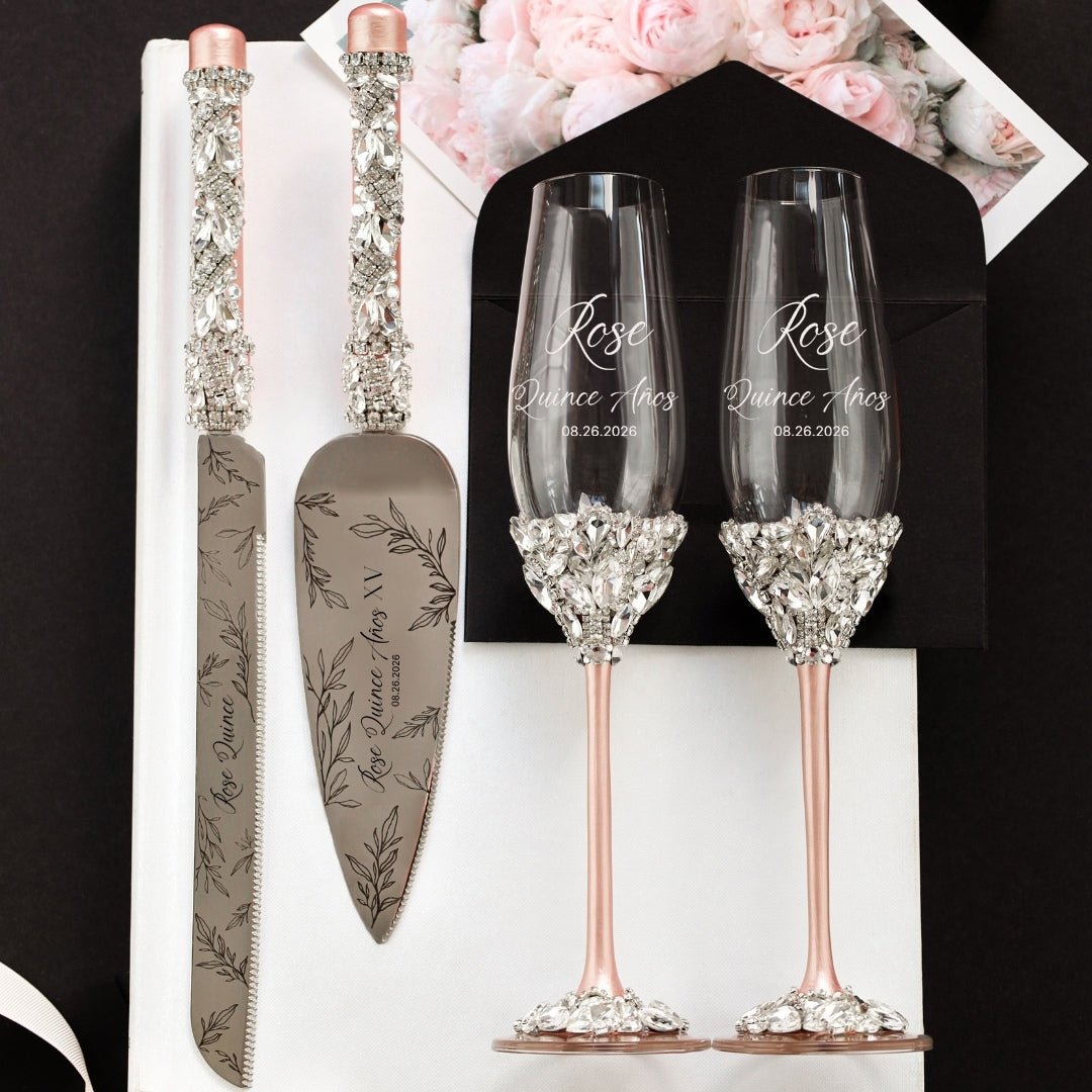 Custom Quinceañera Flutes Ruta &amp; Cake Server Set In Blush - ELENA HONCH