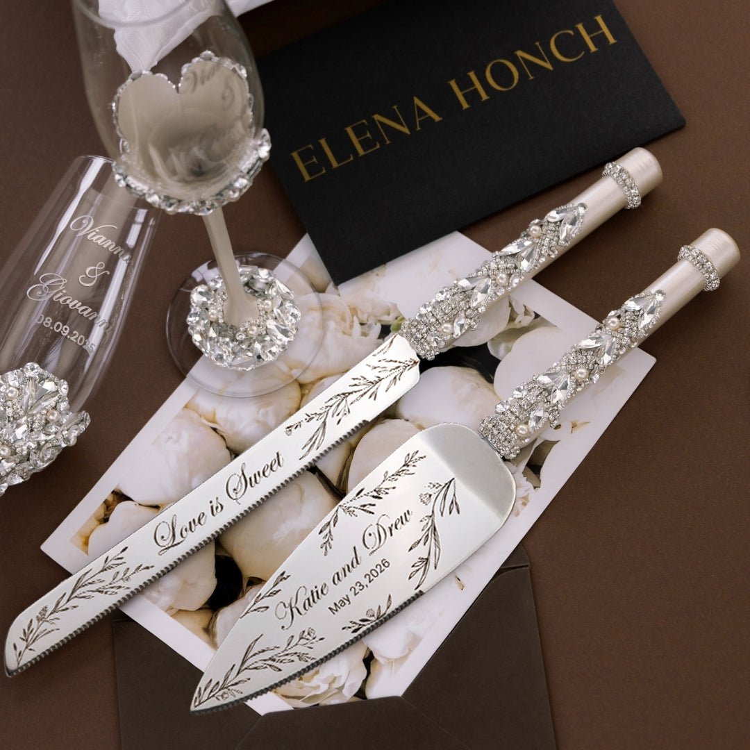 Glasses Blossom Ivory With Pearls &amp; Cake Set With Pillow for Rings - ELENA HONCH