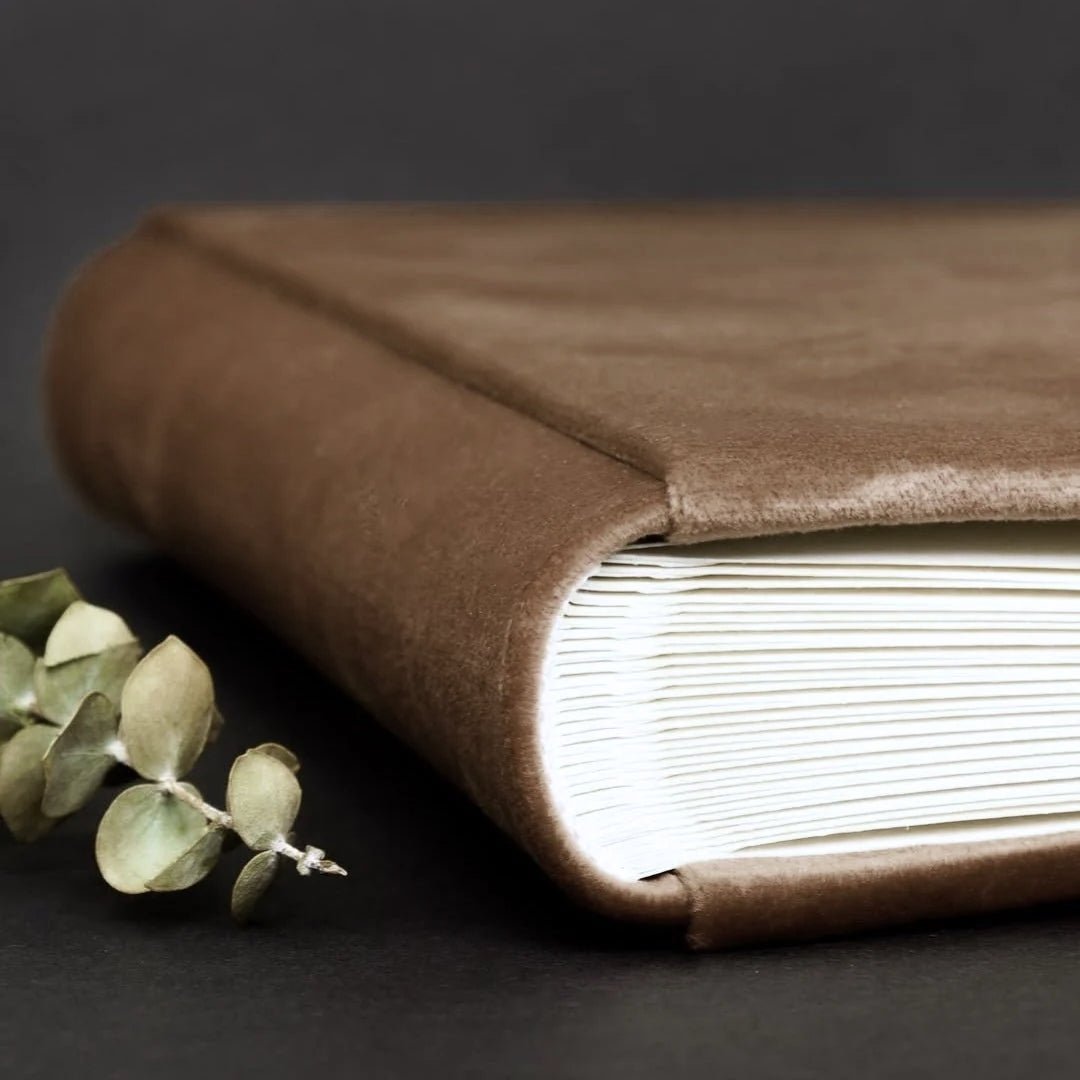 Guest Book in Brown - ELENA HONCH