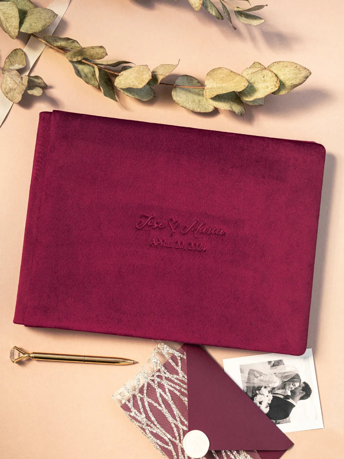 Guestbook in burgundy - ELENA HONCH