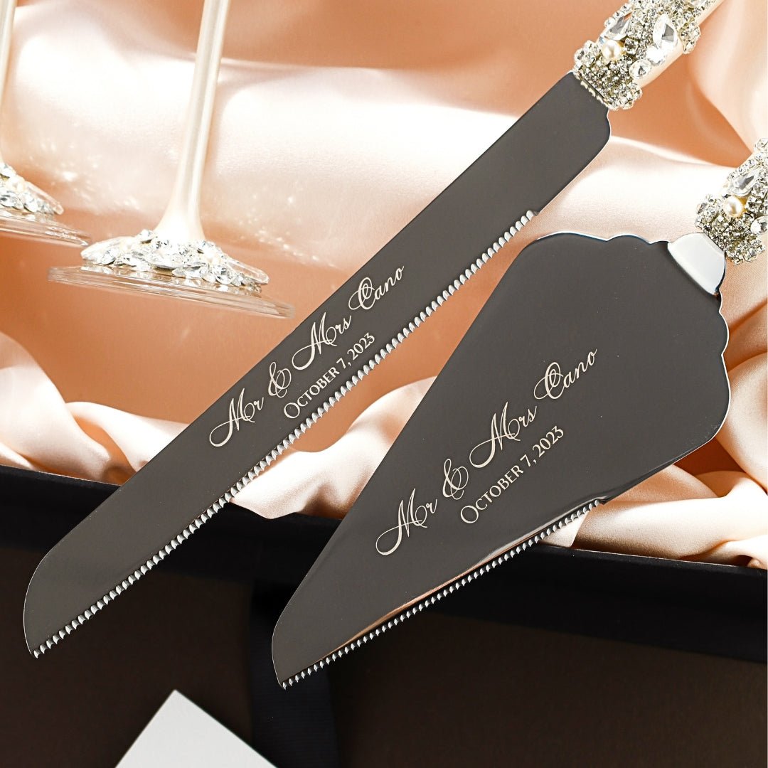 Ivory Cake Set with pearls - ELENA HONCH