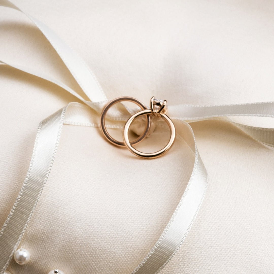 Ivory Pillow For Rings with Pearls - ELENA HONCH