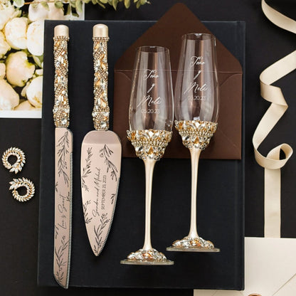 Set of 2 Wedding Flute, Personalization Wedding Champagne Flutes. Gift for the Couple. Laser Engraving Name Champagne Flutes