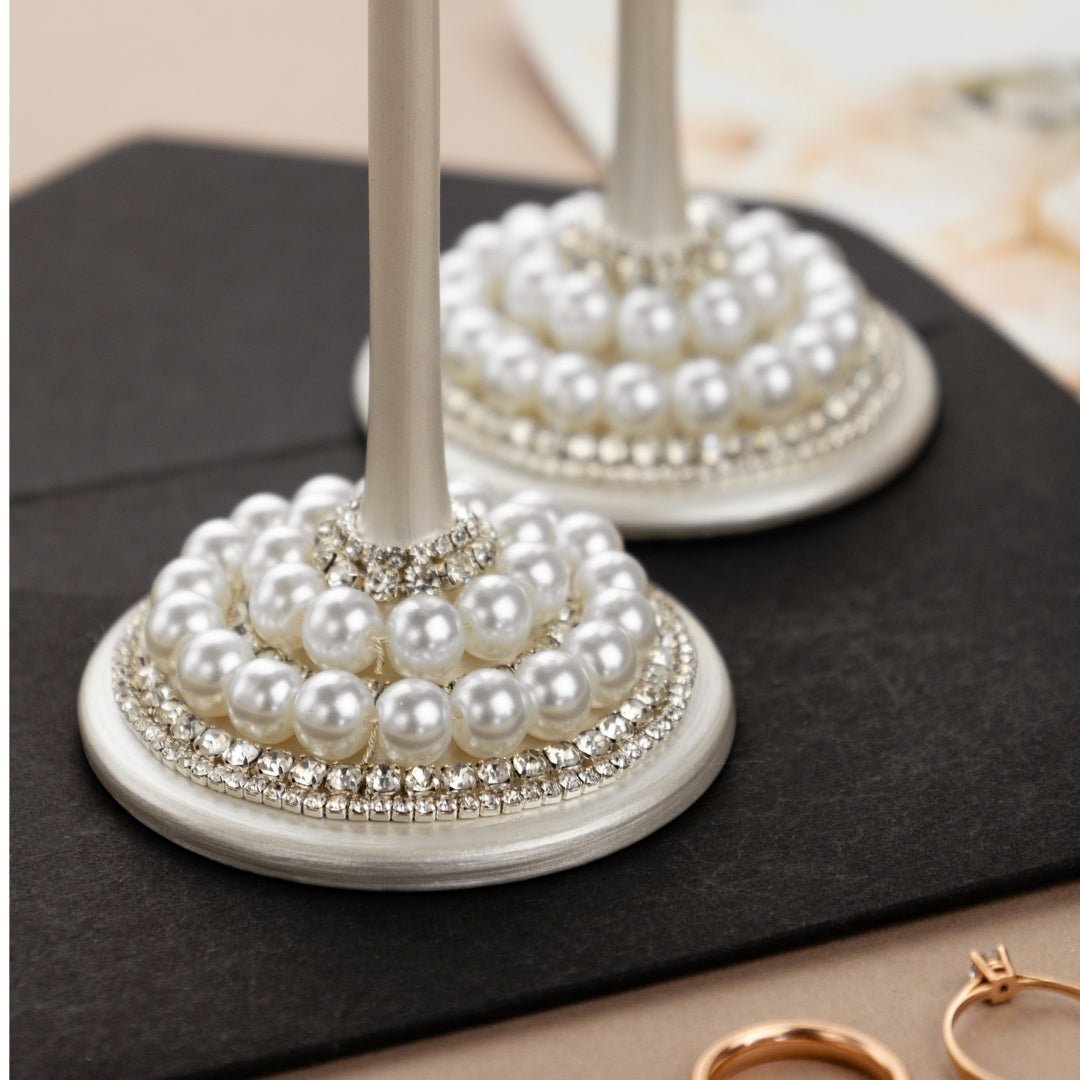 Pearls Margaret Flutes White With Pillow - ELENA HONCH