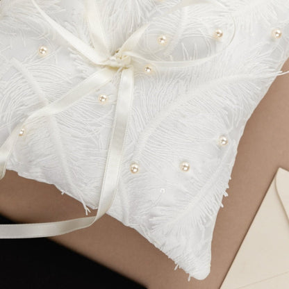 Pearls Margaret Flutes White With Pillow - ELENA HONCH