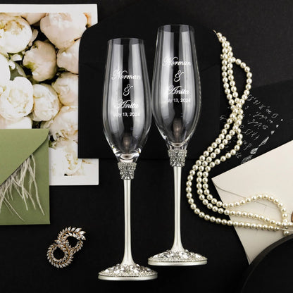 Best personalized wedding gifts. Luxury personalized wedding gifts. Unique wedding gifts. Customized wedding gifts