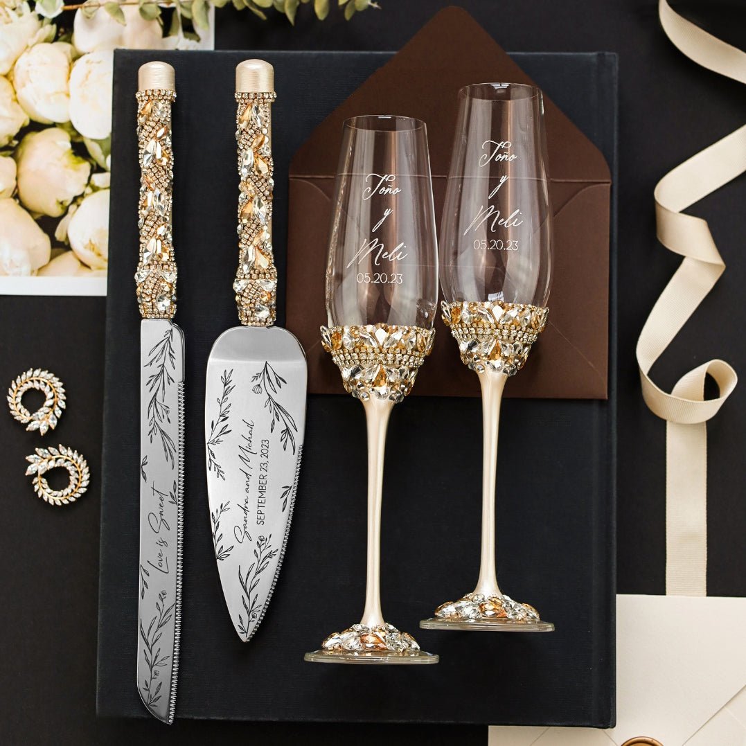Personalized Flutes Ivy with Cake set in Ivory &amp; Gold - ELENA HONCH
