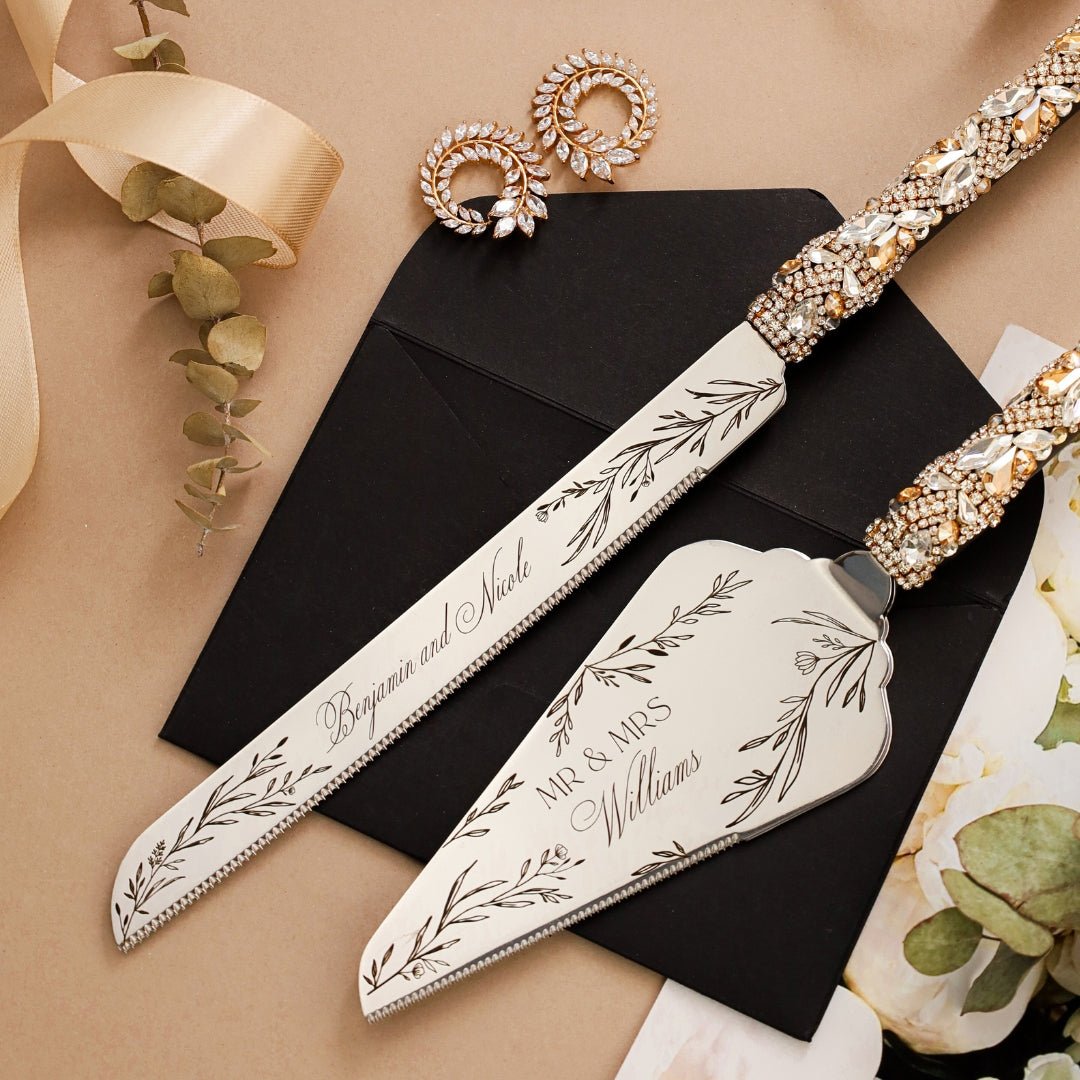 wedding flutes set. best wedding cake knife and server. wedding cake knife and server set personalized. ELENA HONCH.