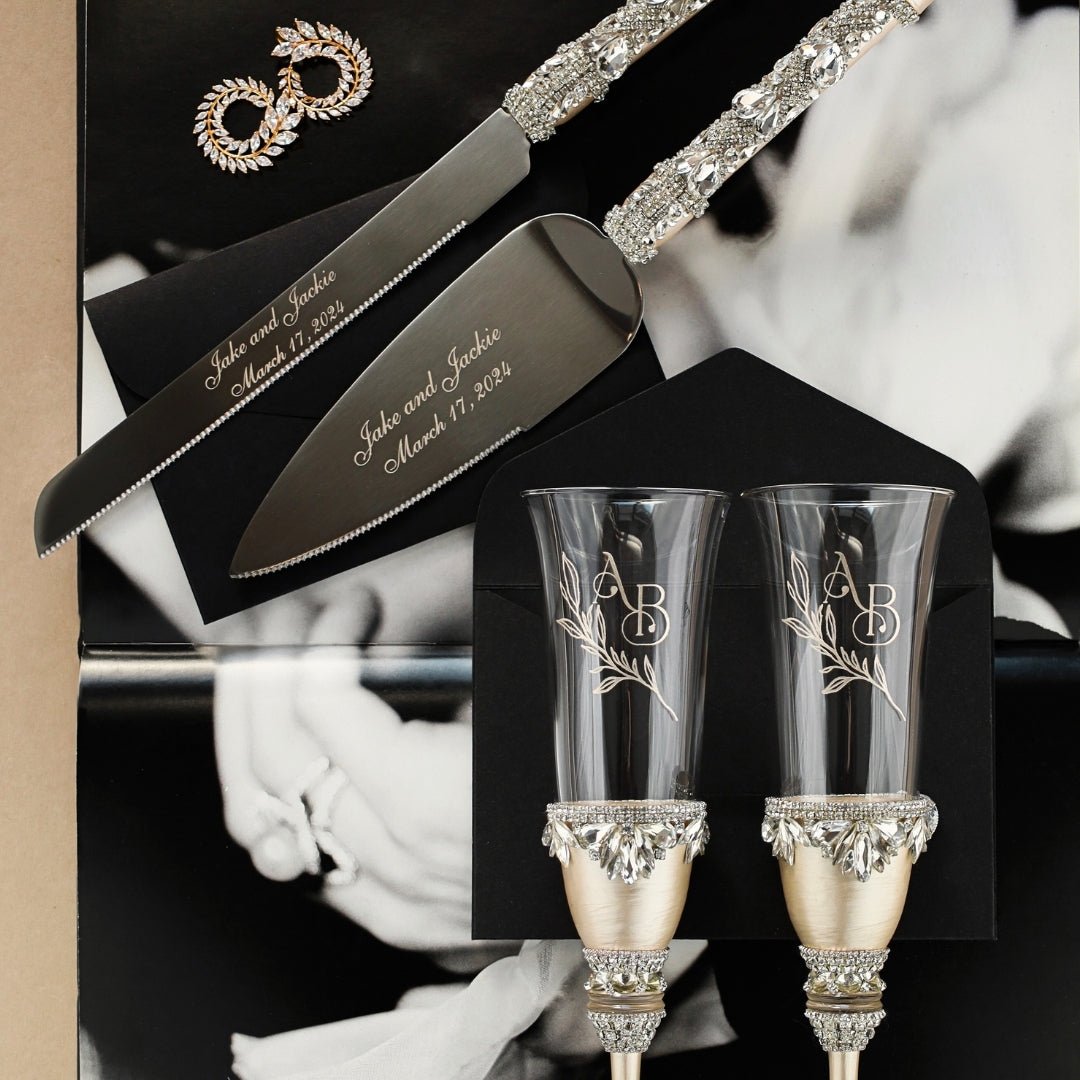 Personalized Wedding Flutes Iris &amp; Cake set in Ivory - ELENA HONCH