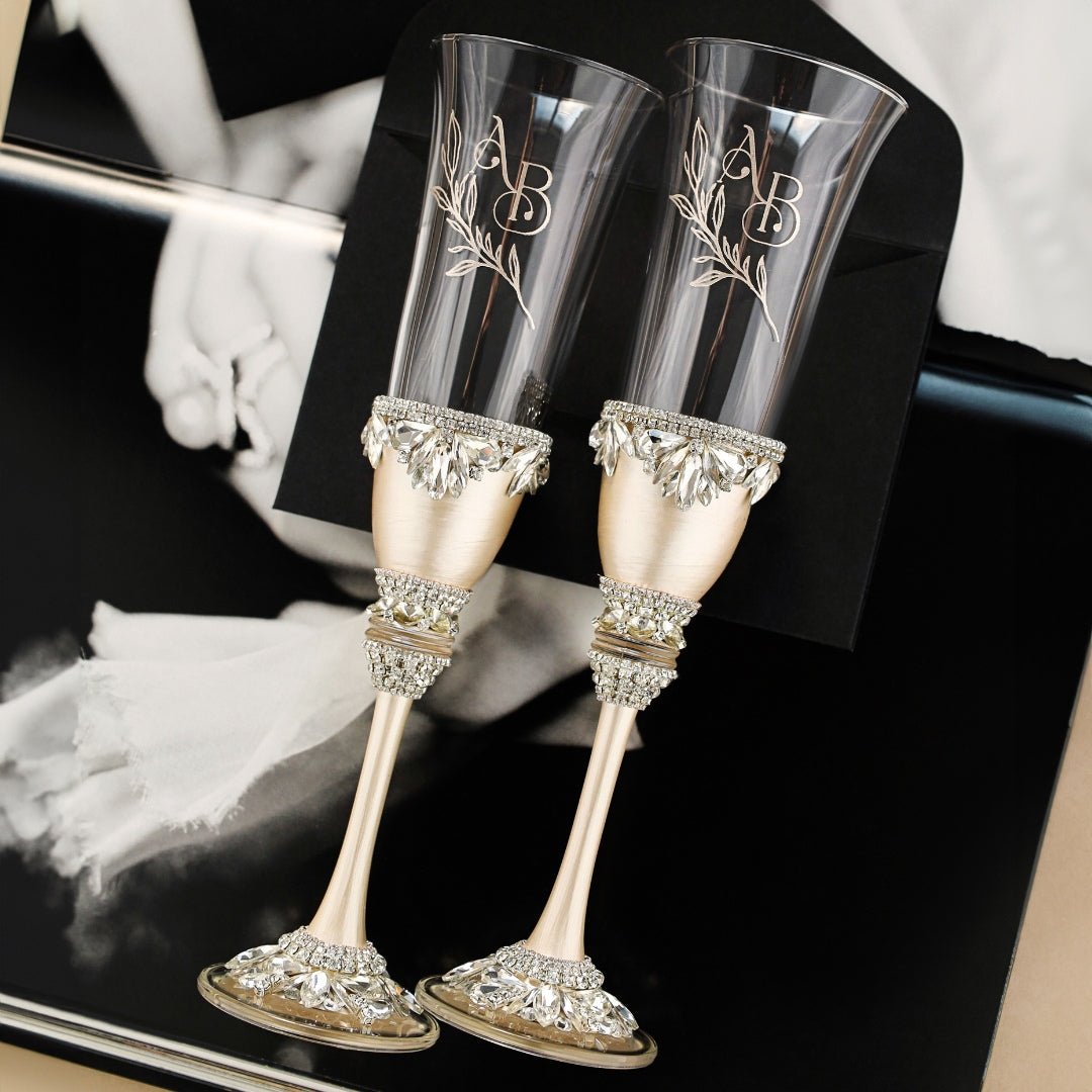 Personalized Wedding Flutes Iris &amp; Cake set in Ivory - ELENA HONCH