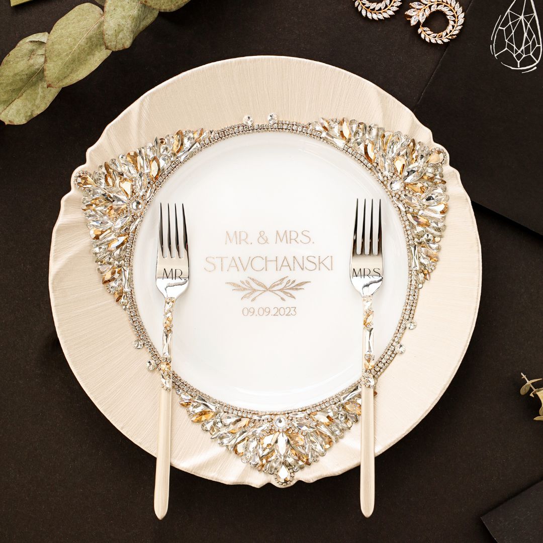 Plate And Forks Ivory &amp; Gold Set - ELENA HONCH