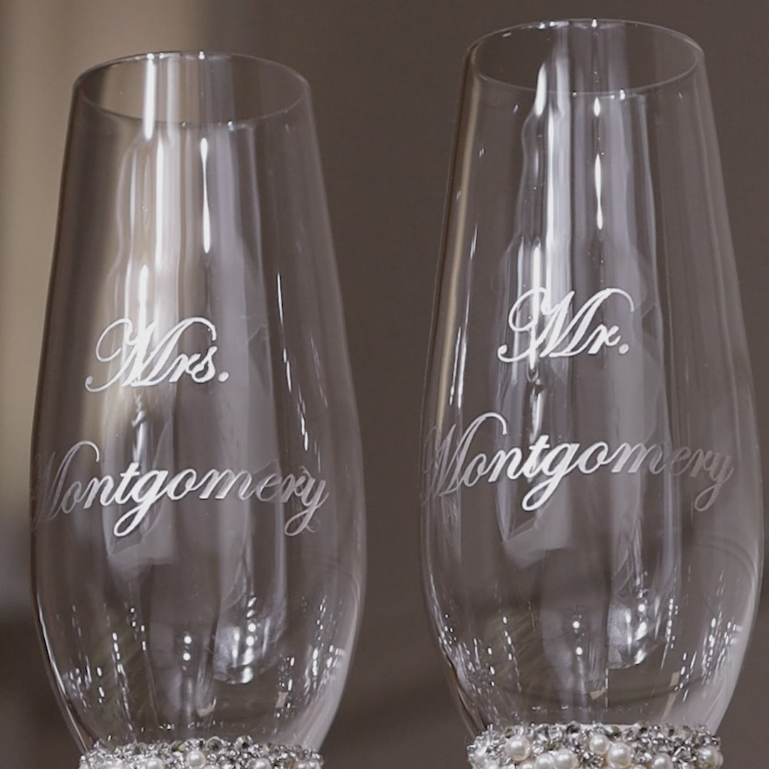 Lily Set Ivory with Pearls