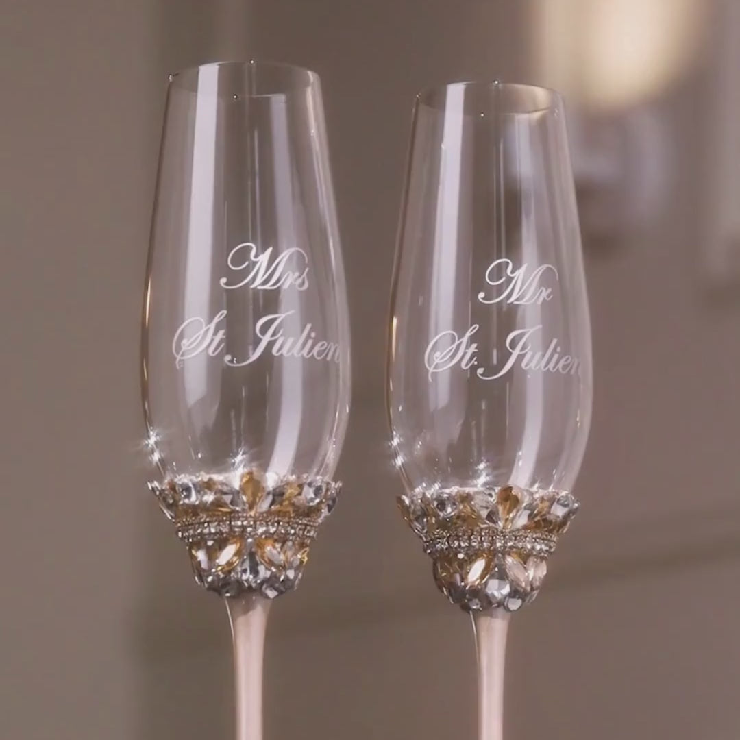 Personalized Flutes Ivy with Cake set in Ivory &amp; Gold