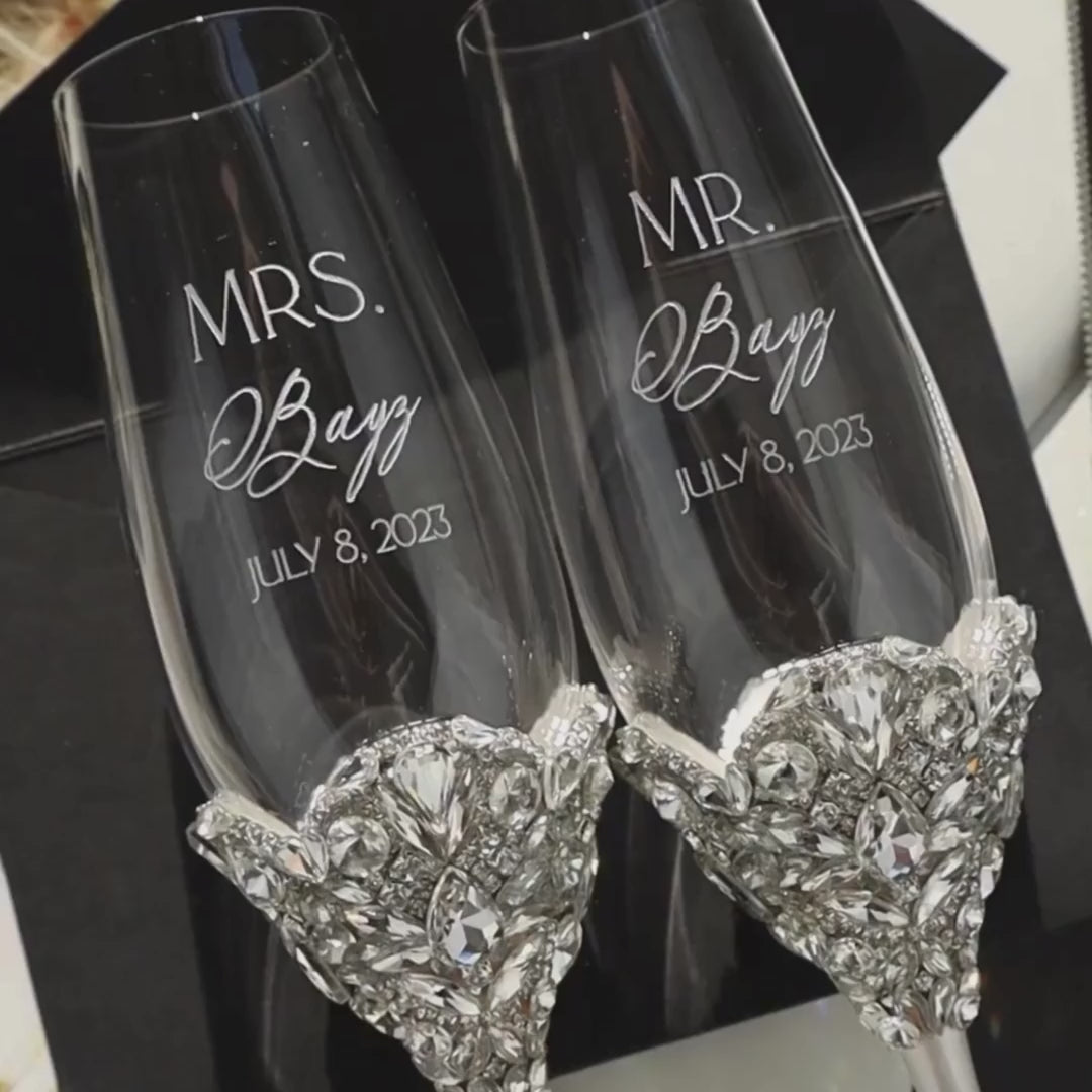 Blossom White Wedding Glasses &amp; Cake Server Set