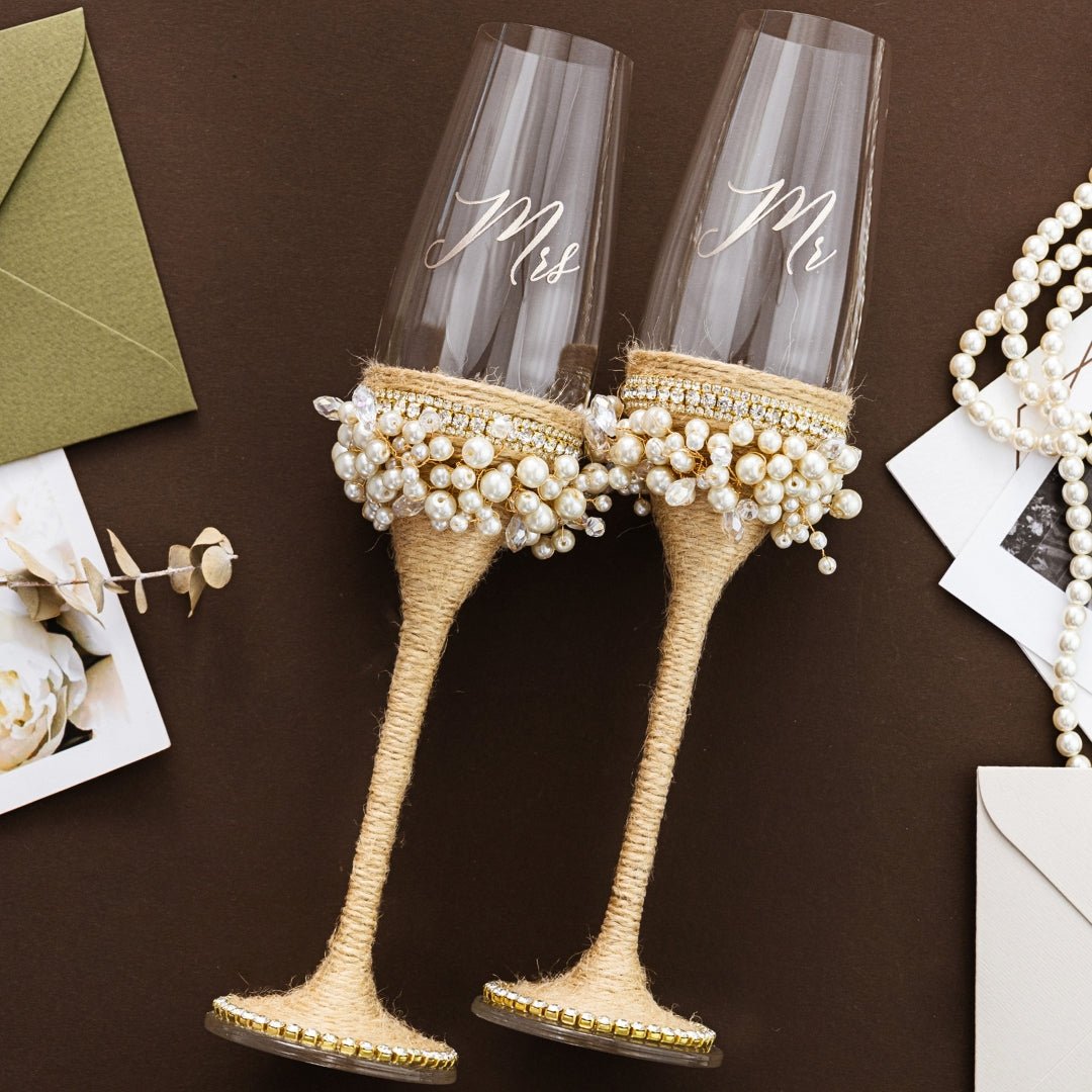 Rustic Flutes &amp; Cake Set Ivory with Pearls - ELENA HONCH