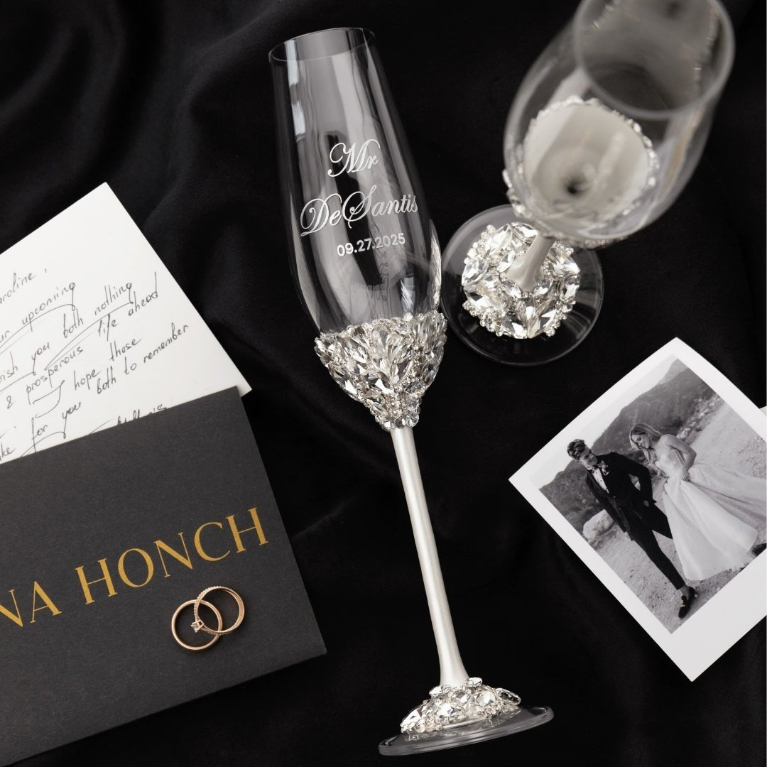 Ruta Flutes White With Ring Bearer Pillow - ELENA HONCH