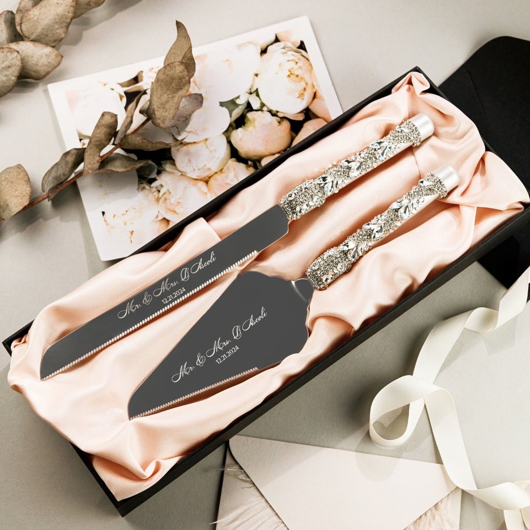 Ruta Flutes with Cake Set in Black &amp; White - ELENA HONCH